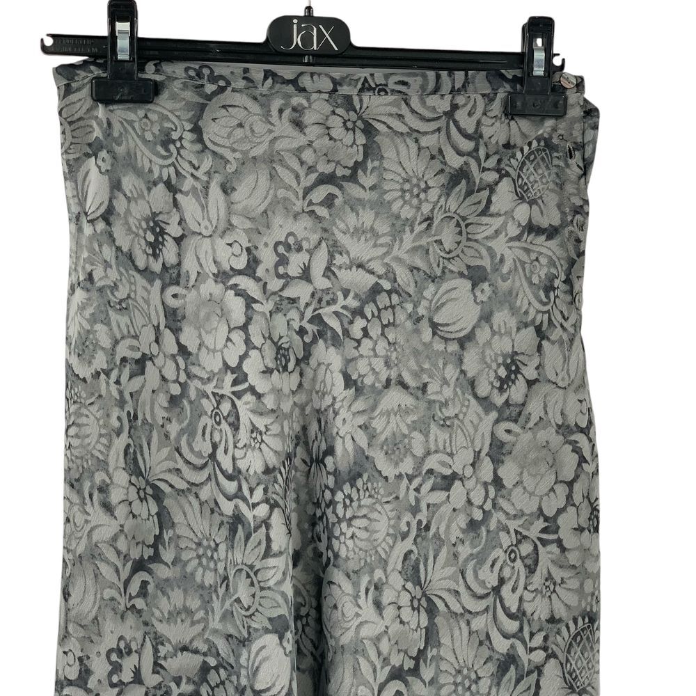 Limited Women’s Lined Maxi Skirt Gray/Black Floral Side Buttons Flowy Size 10