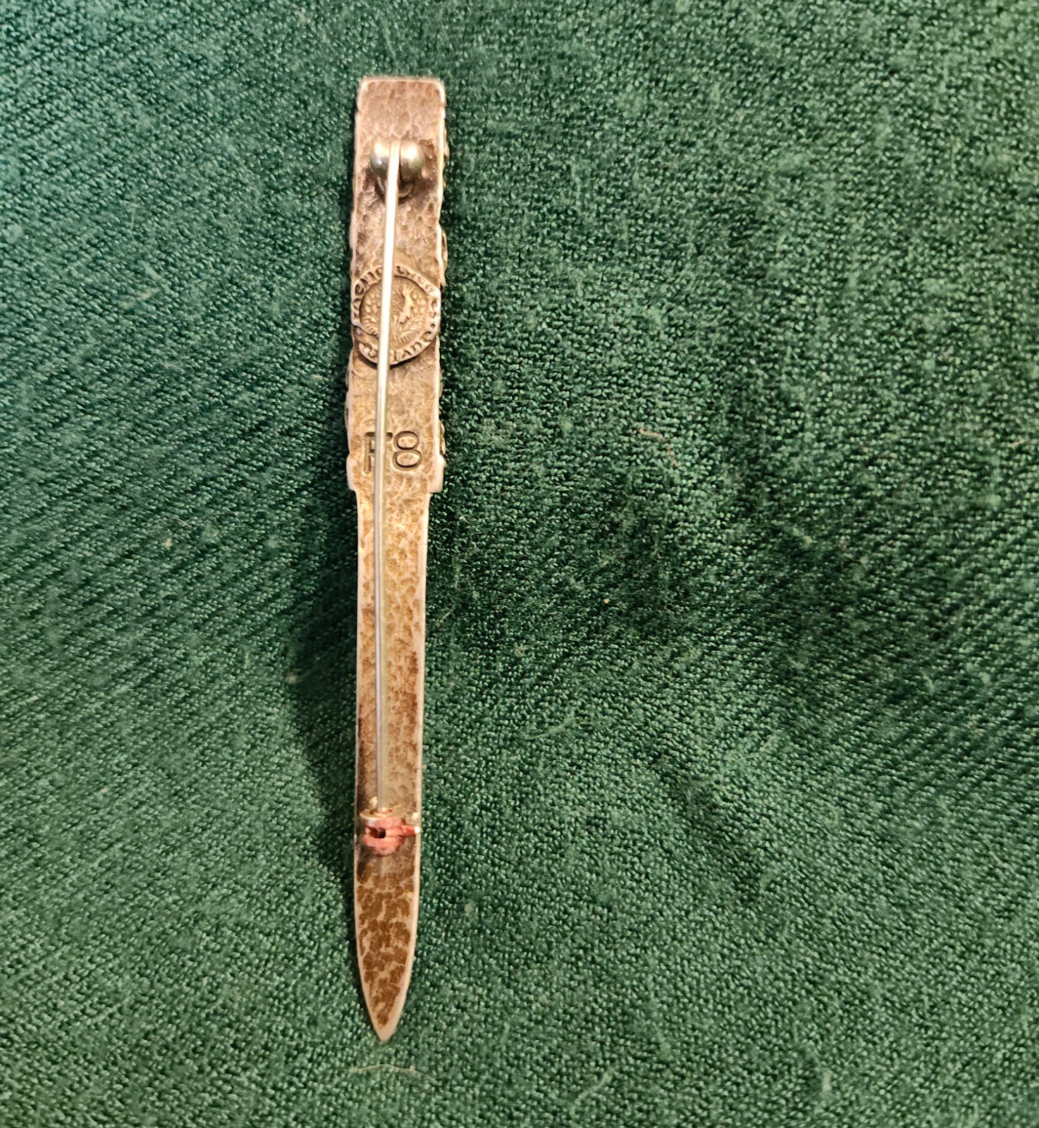 Gaelic Themes St. Kilda Thistles Dagger Kilt Pin, Silver