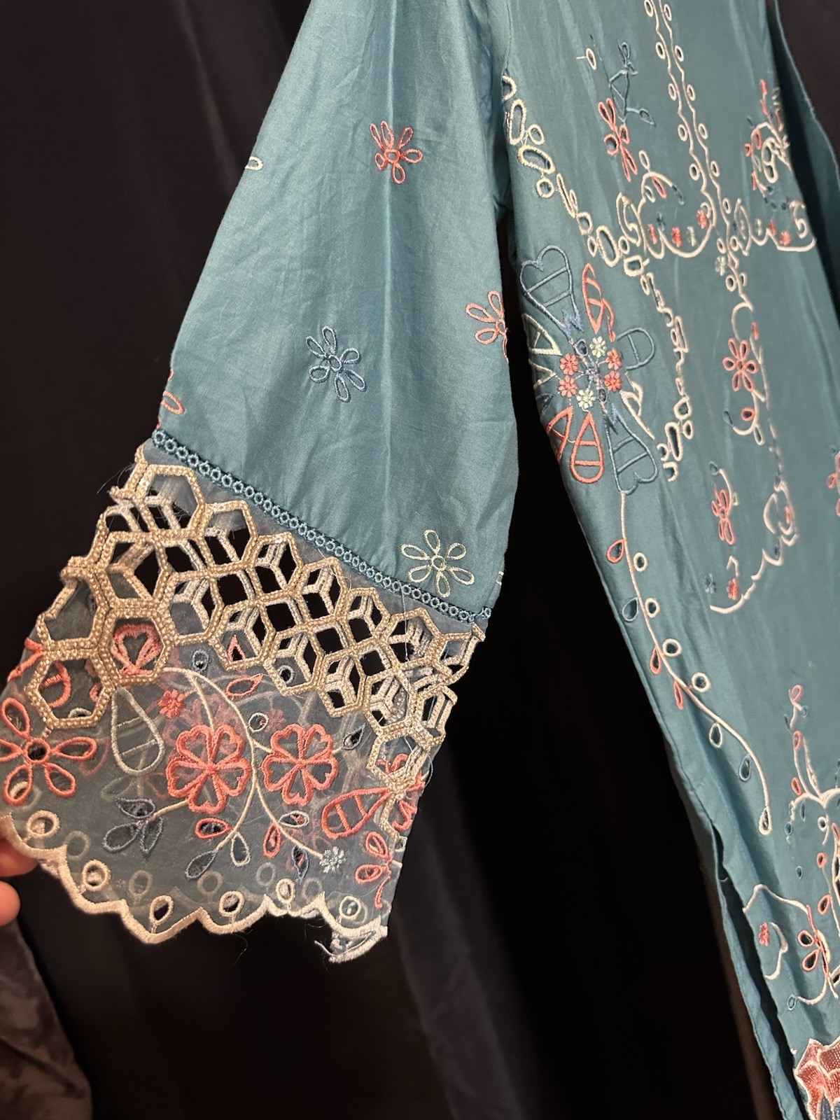 Bin Saeed Beautiful Cutwork Emb 2 Pc Suit-Chiffon Dupatta-M & L- $44 ‼️ Sale