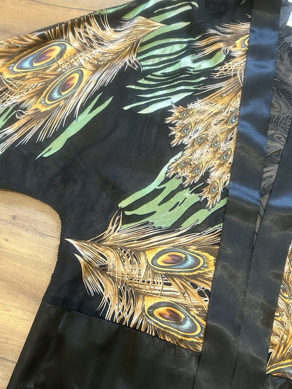Drapers & Damons LARGE Peacock Black Kimono Robe Vibrant Open Front Green