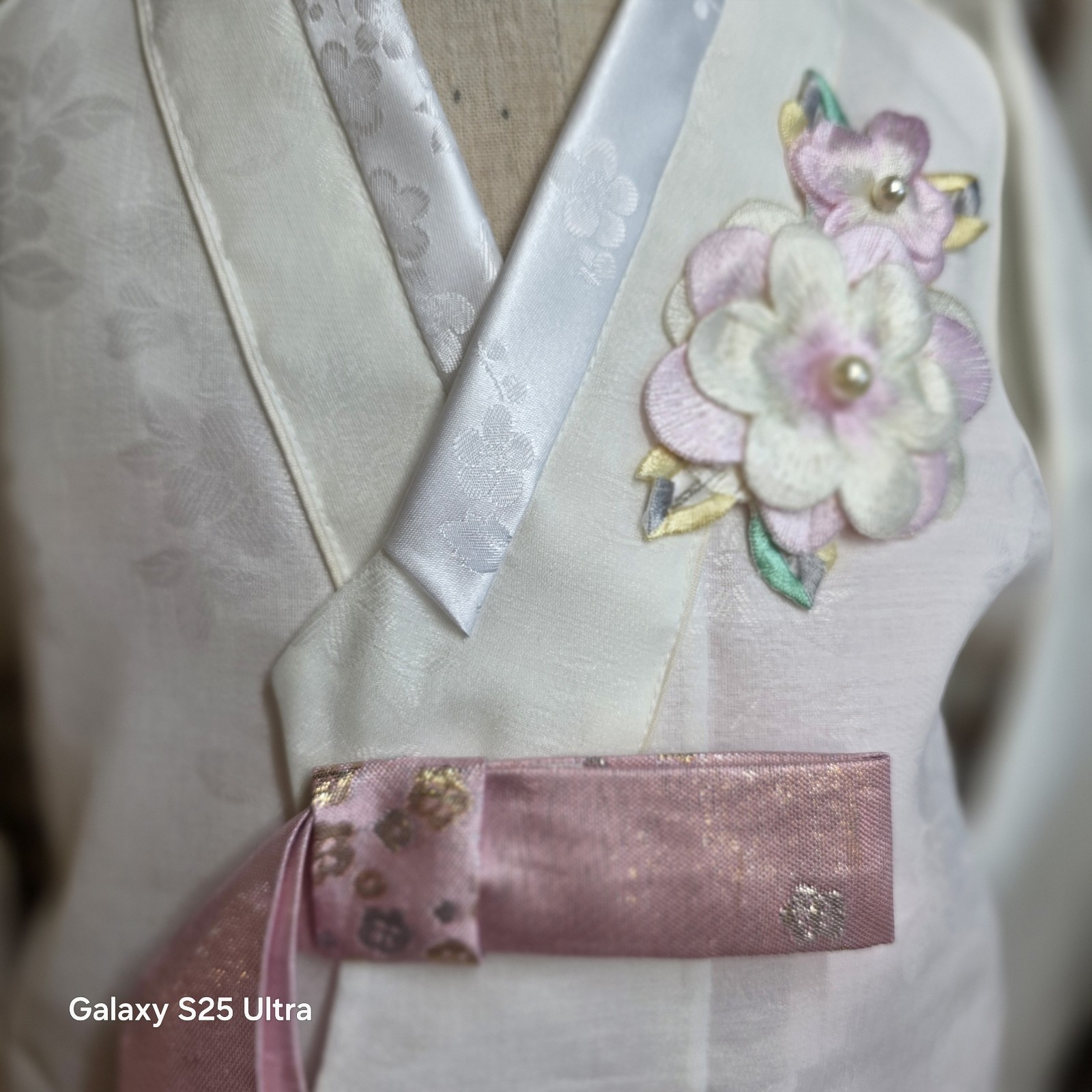 Korean Girl Hanbok Set Size 10 Age 7-8 Ivory White Dangui Pink Chima Bokjumeoni