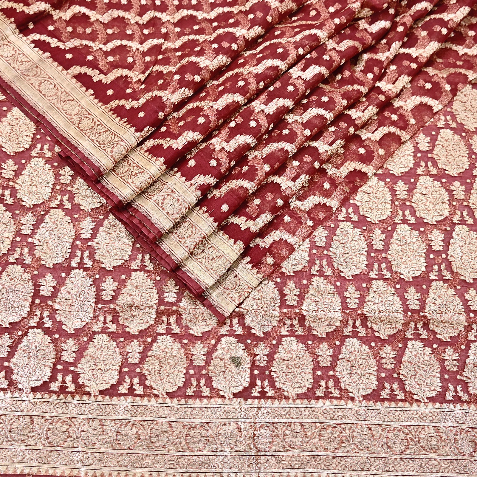 Indian Vintage Sari Heavy Maroon Pure Organza Silk Woven Brocade Banarasi Sarees