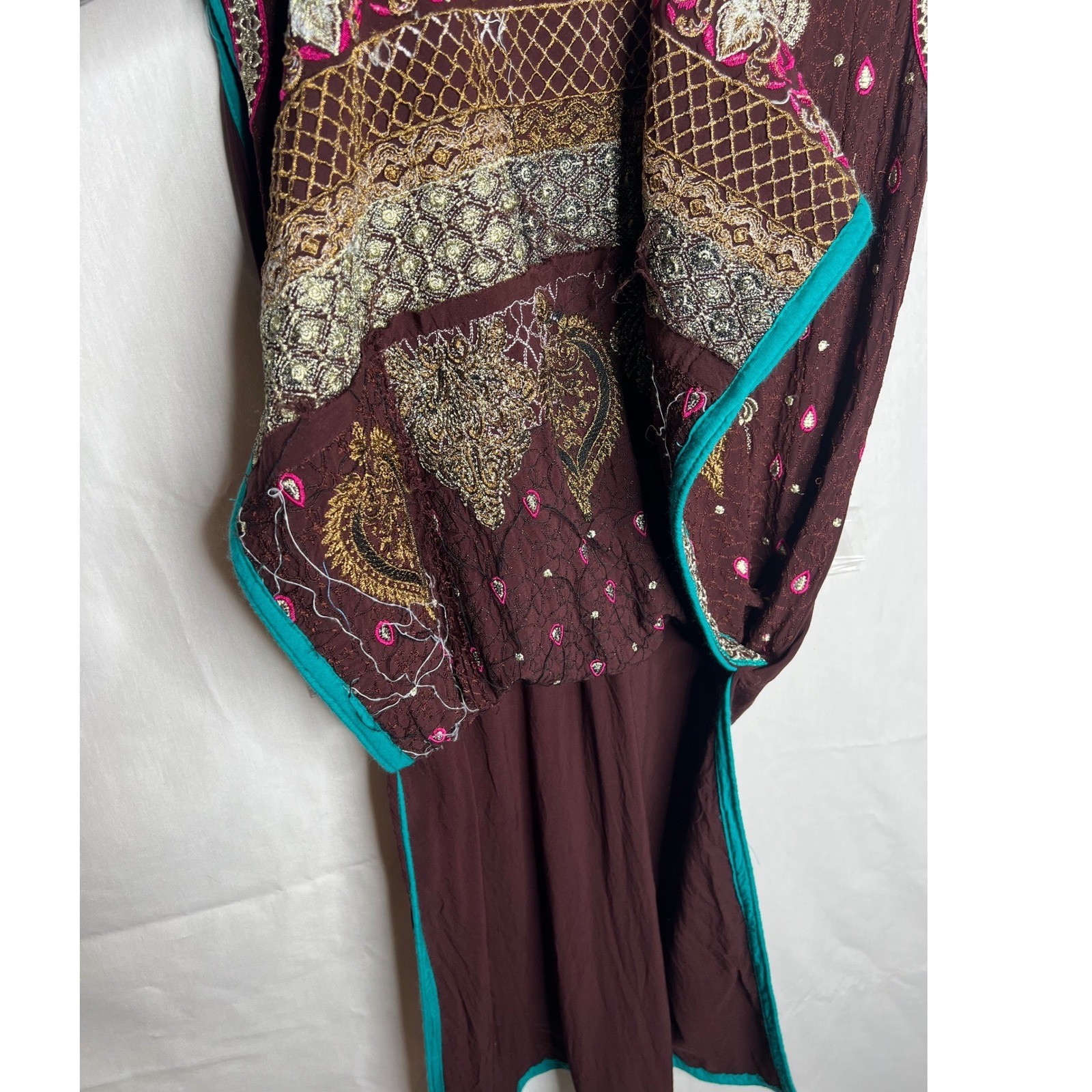 MH Burgundy Embroidered Sleeveless Kurti Tunic Teal Trim Medium