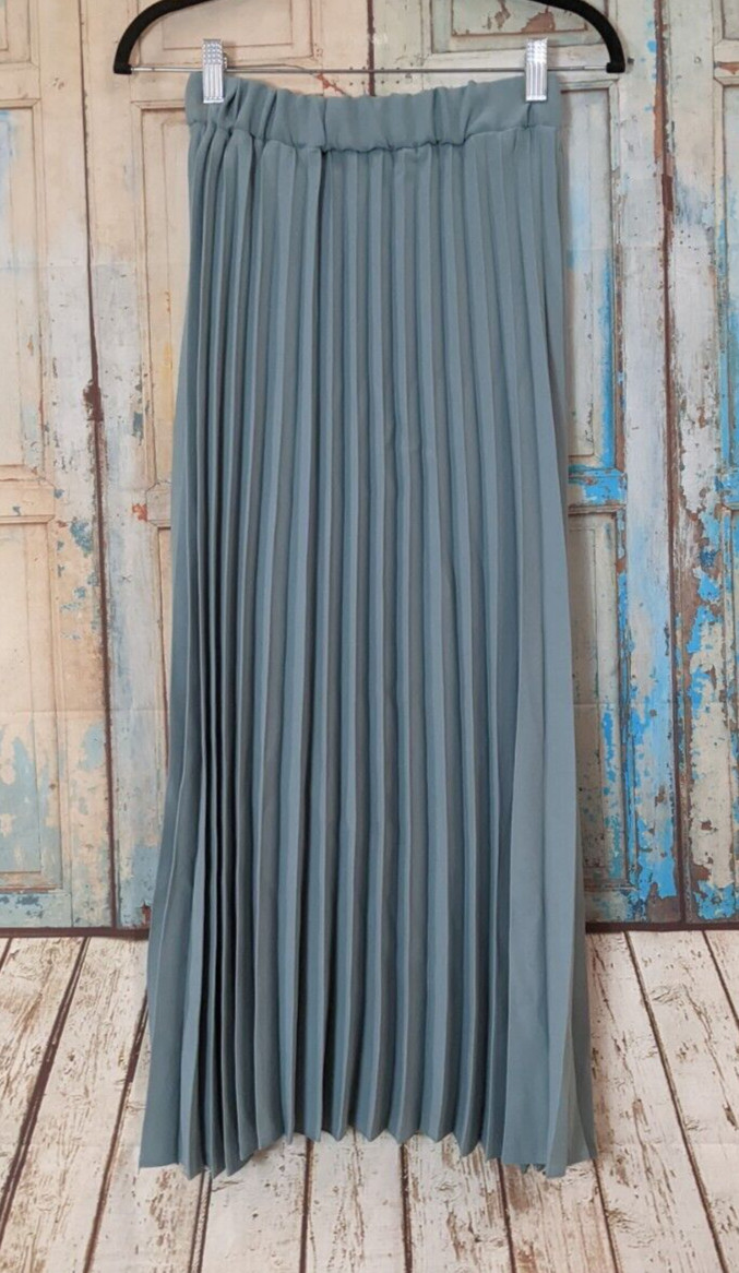 Shrup Womens Size Small Blue Modern Islamic Pleated Skirt Suit Dress 2 Piece