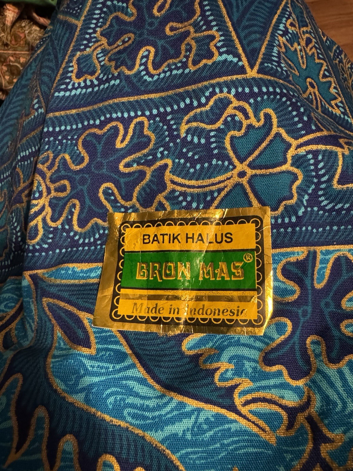 NEW Vintage Batik Halus Bron Mas Indonesian Sari – Green, Blue & Gold 46”x 72”