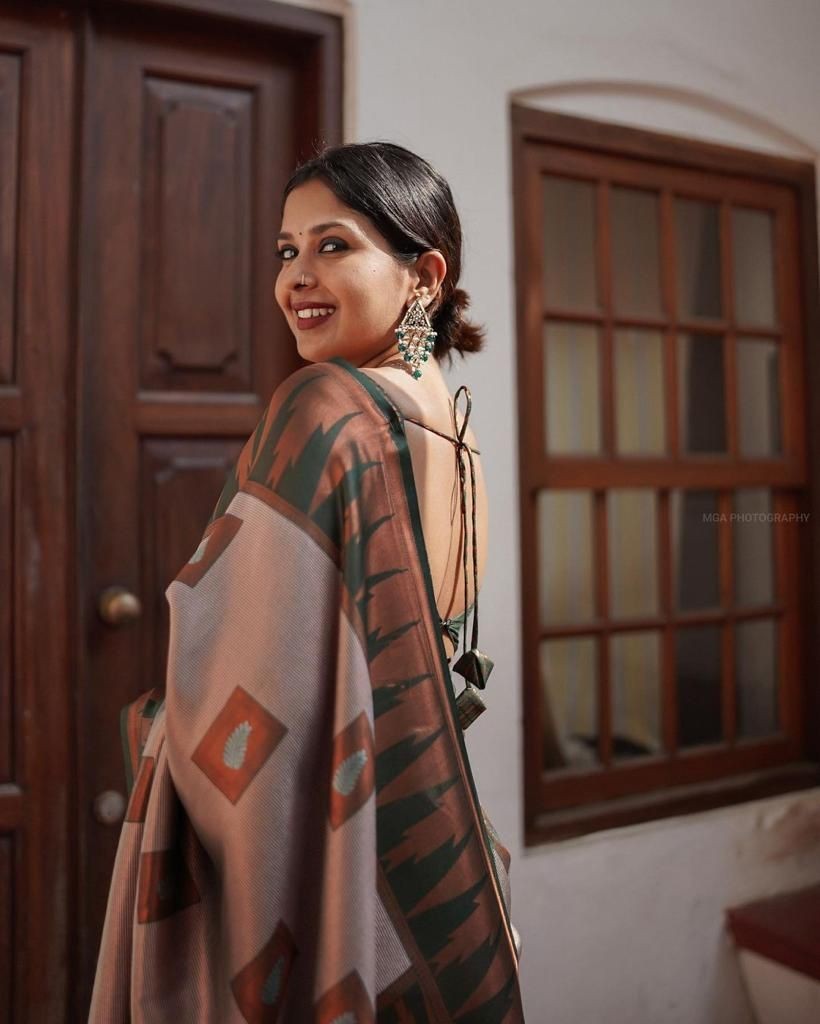 Rose Gold Green Lichi Silk Saree Rich Pallu Jacquard Work All Over Indian Sari