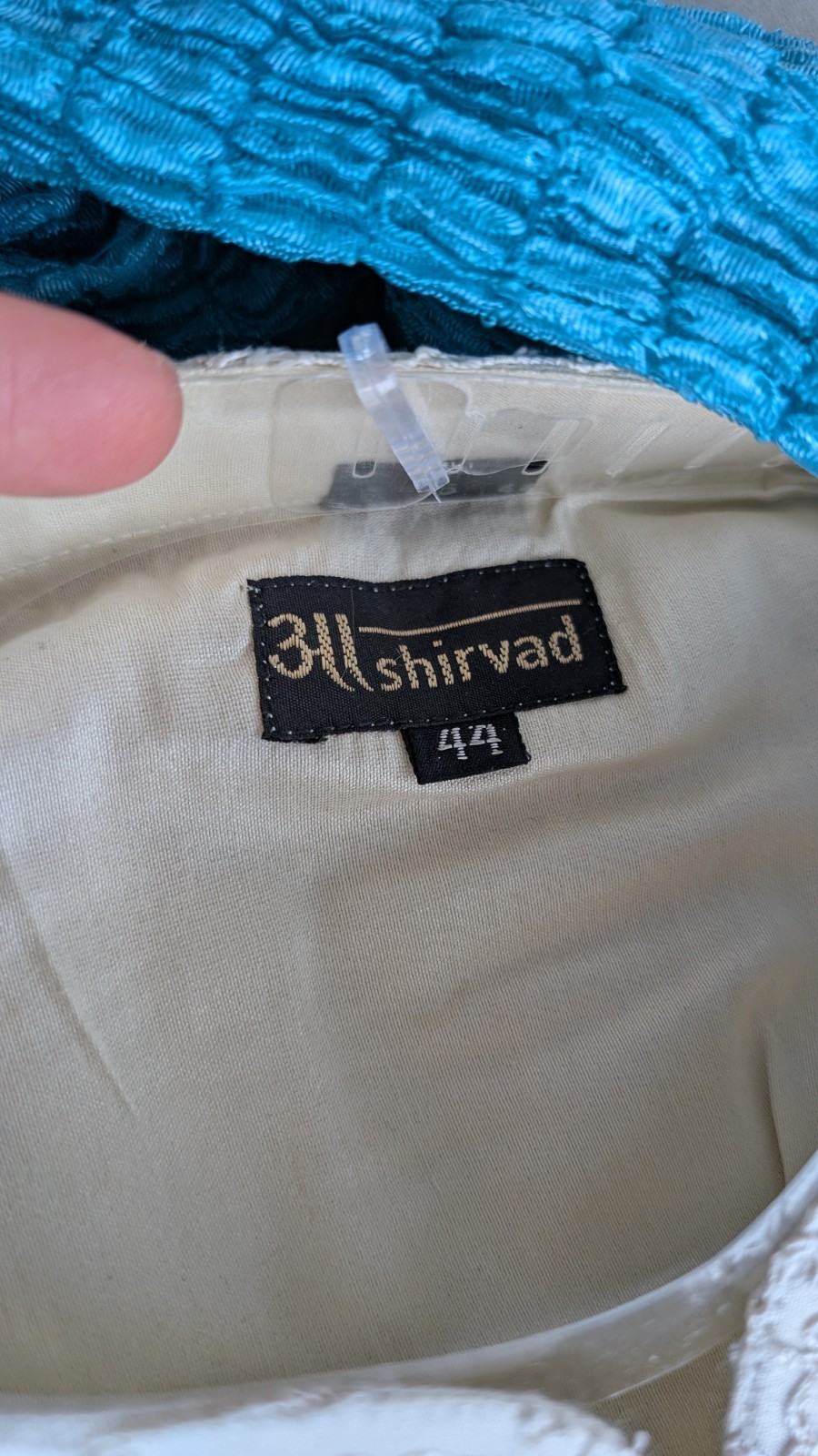 Men’s Cotton Chikankari Kurta/Hand Embroidered Cream Color Blue Embroidery/Scarf