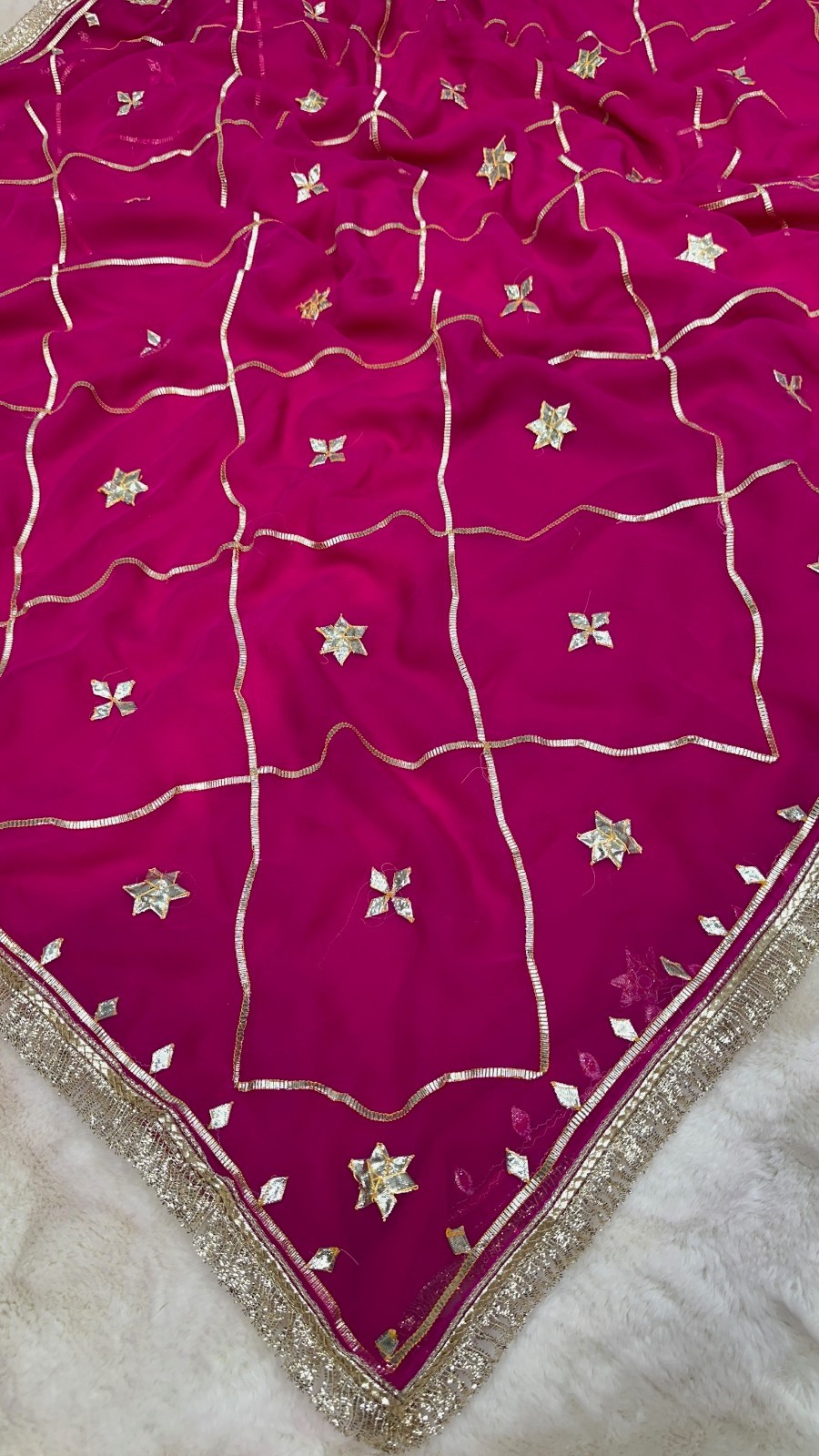 Women Pink Georgette Saree with Traditional Kaccha Gotta Work Unstitched Blouse