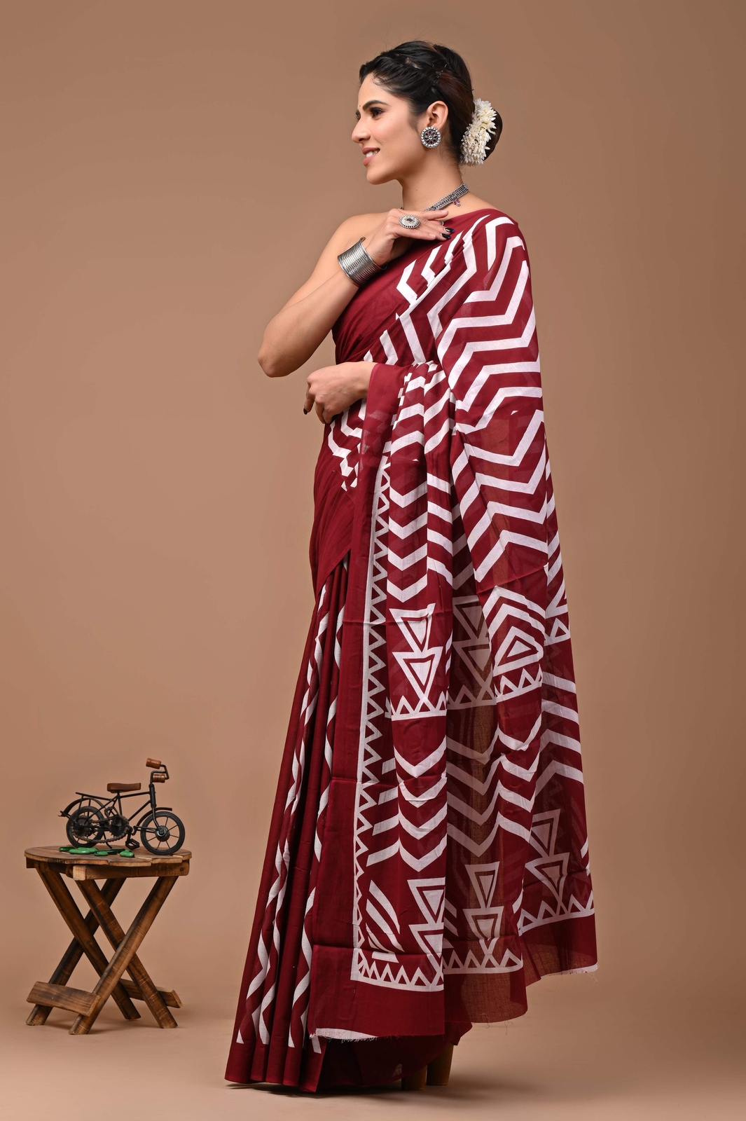 Indian Printed Pure Cotton Mulmul Saree With Blouse, 5.50 Meter Sari For Women