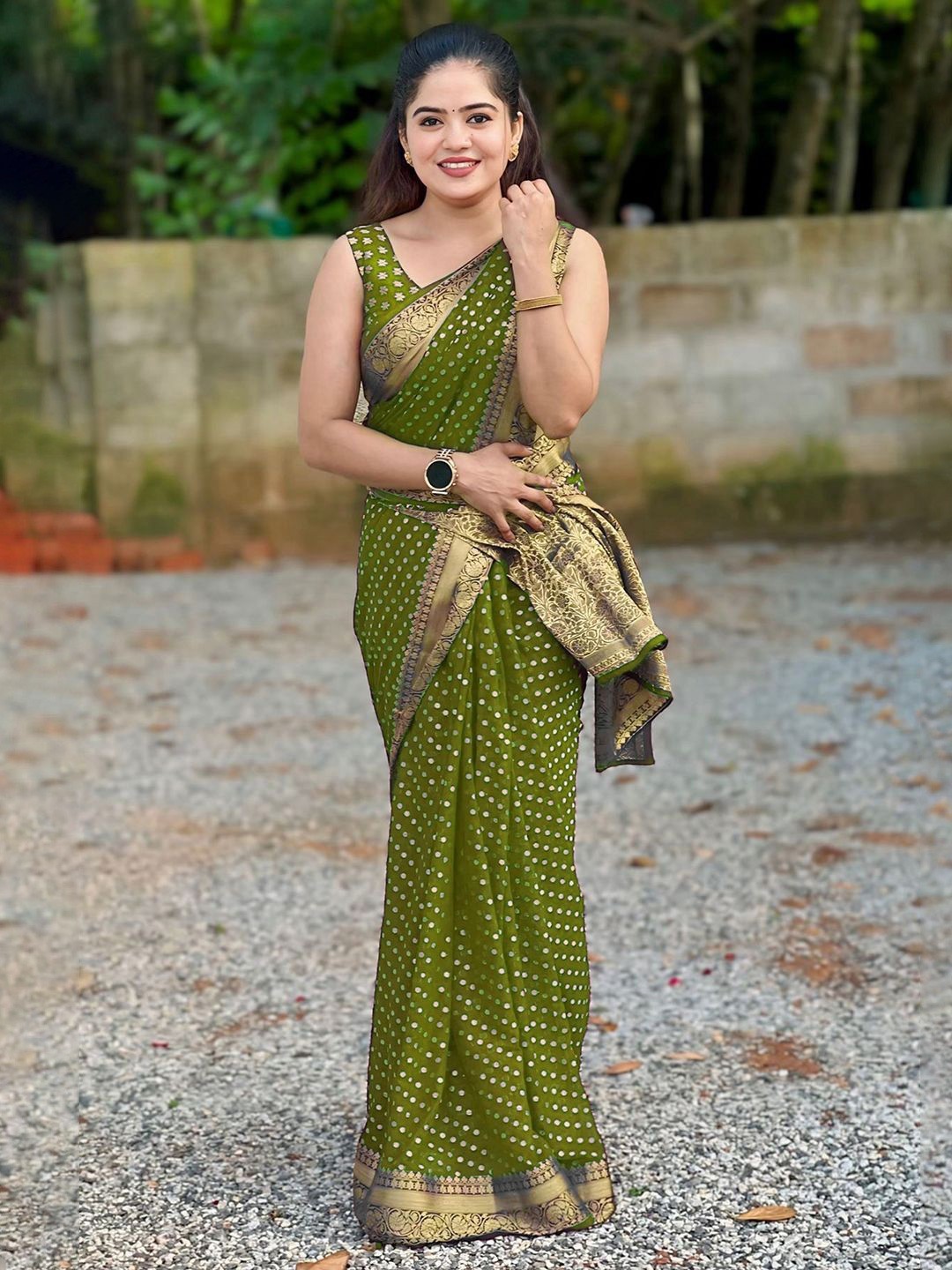 Women’s Polka Dots Woven Design Zari Republic Day Saree Free Size