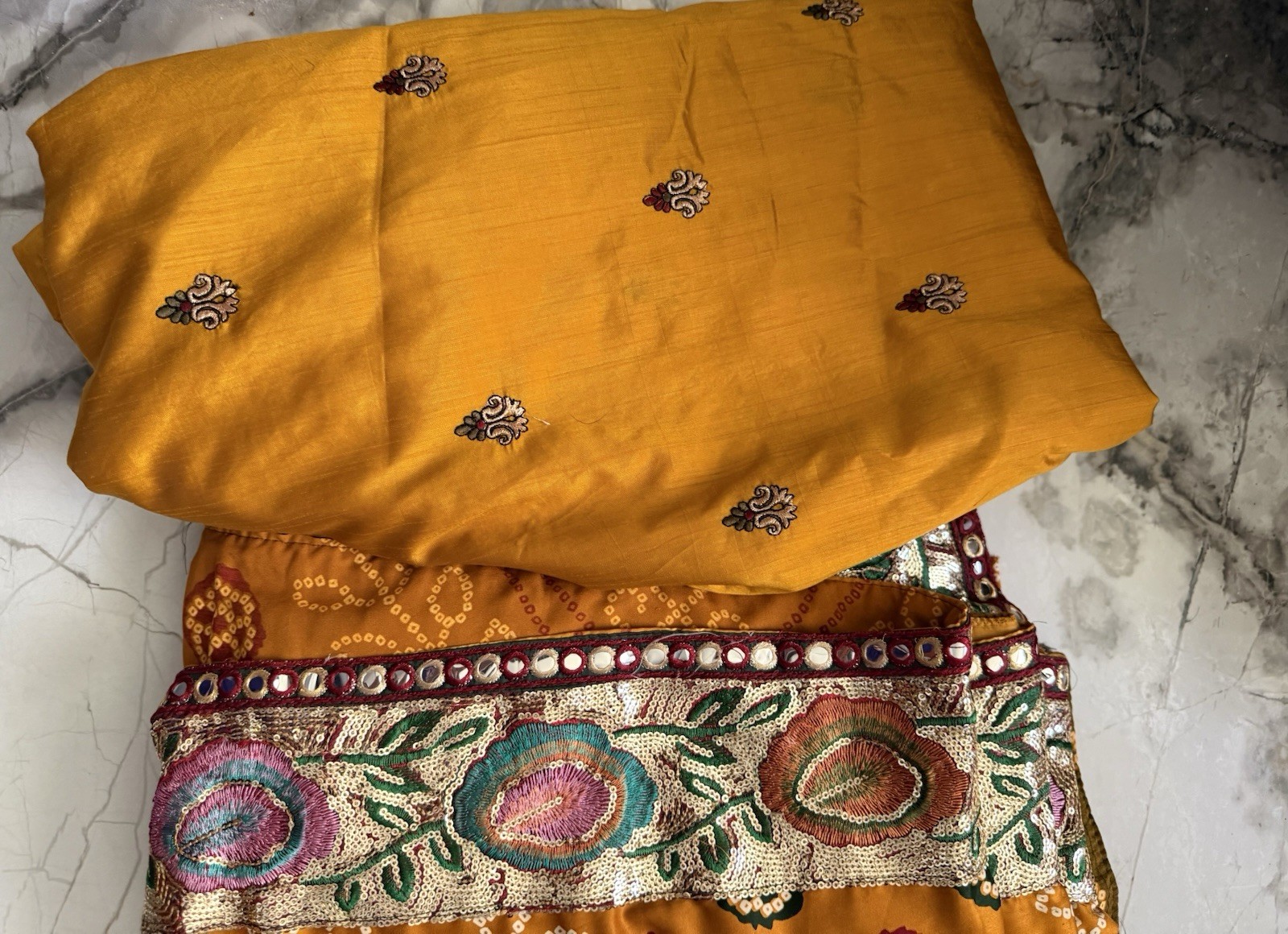 Indian Ethnic Wear 4-Piece Bundle Lot – Silk Saree, Bandhani Dupatta, & etc