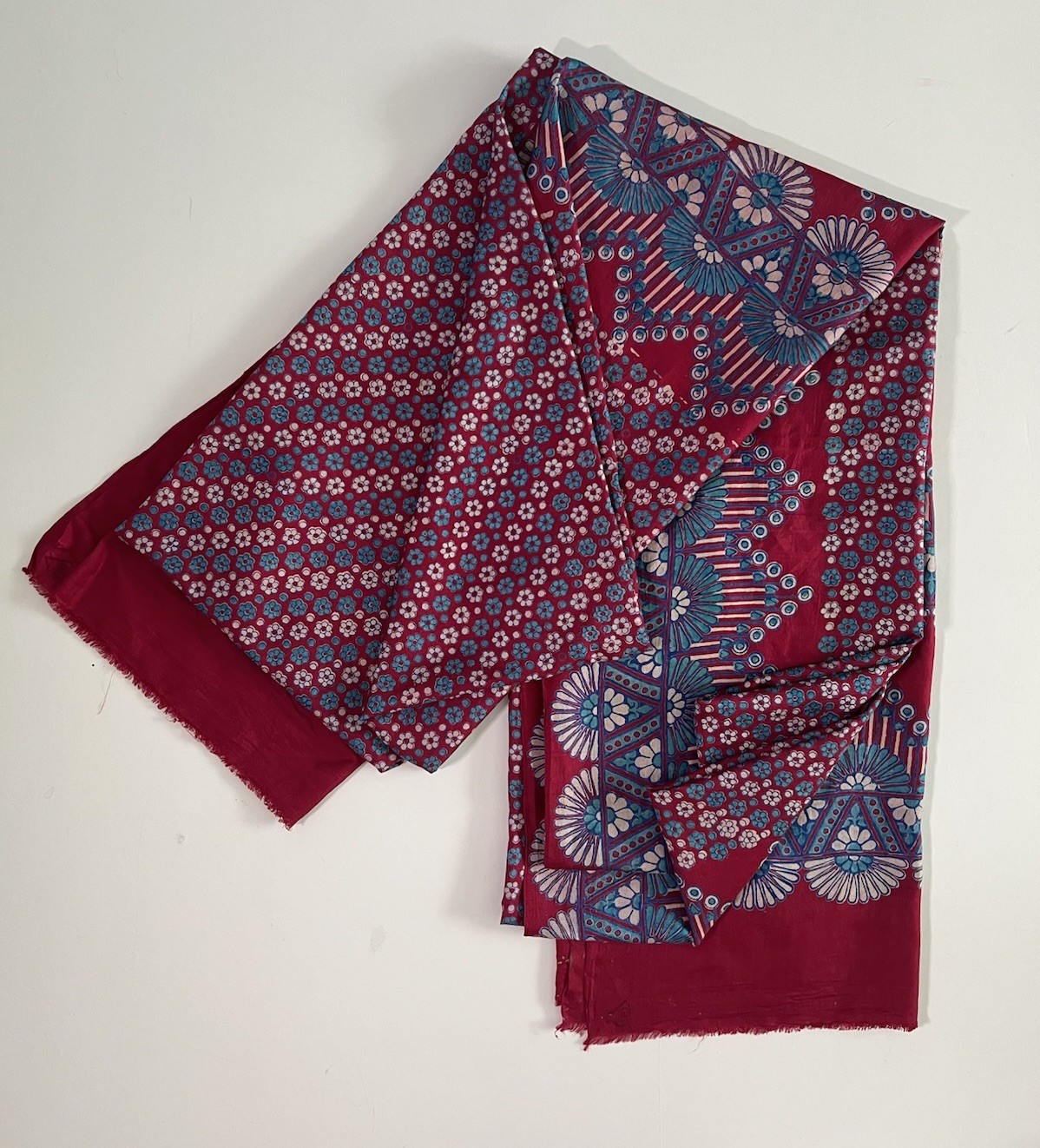 Indian Silk Sari Saree Fabric Burgundy & Teal Blue 6 YDS 10” (226” Long) 43″ W.