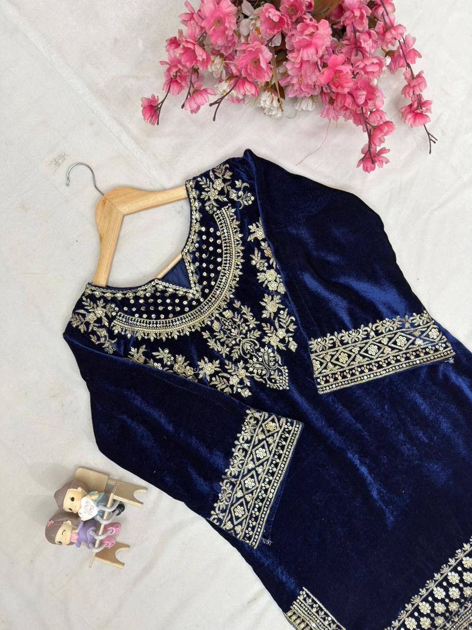 Velvet Suits Pakistani Salwar Kameez Ready To Wear Dress Party Bollywood Wedding