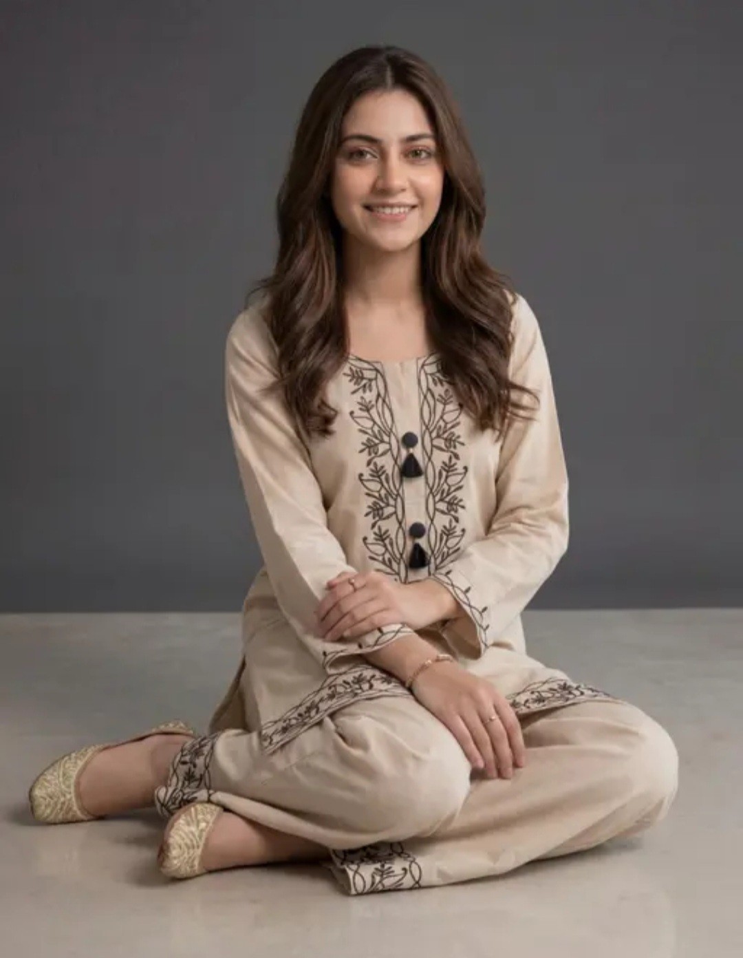 Women Co-ords short Kurti With Pant New Tranding Look .size XS To 4 XL..