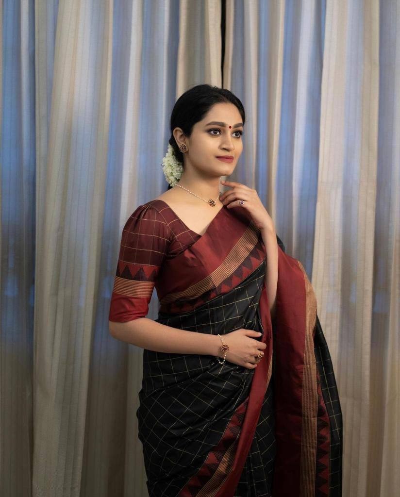 Black Saree with Maroon & Gold Design – Lichi Silk Jacquard Work