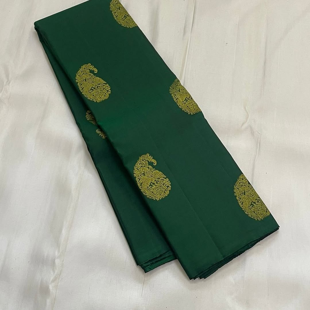 New Green & Gold Silk Saree Traditional Paisley Zari Wedding Festive Wear