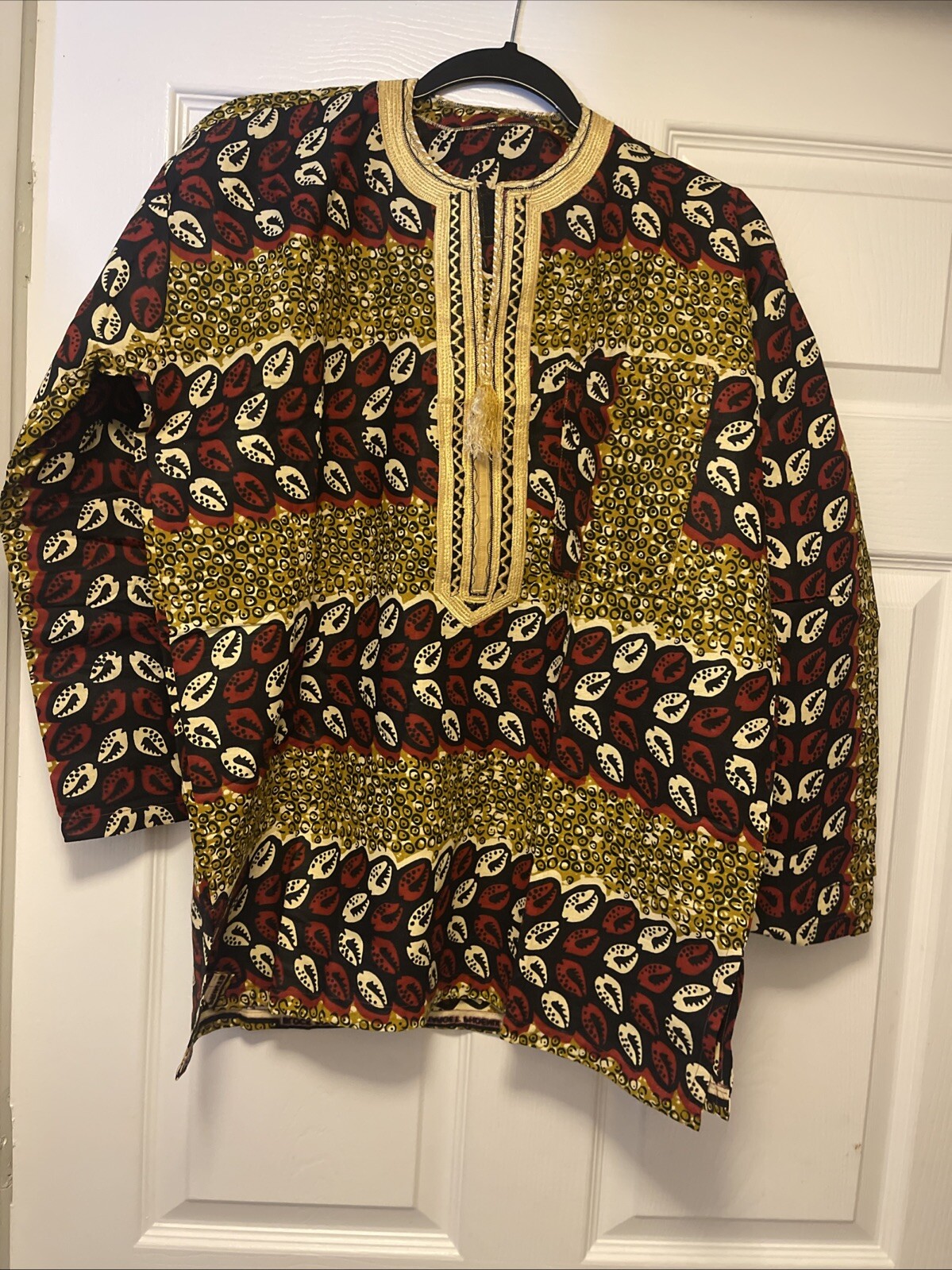 Traditional Dashiki 2 Piece Long Sleeve With 1 Pocket Capri Pants With 2 Pockets