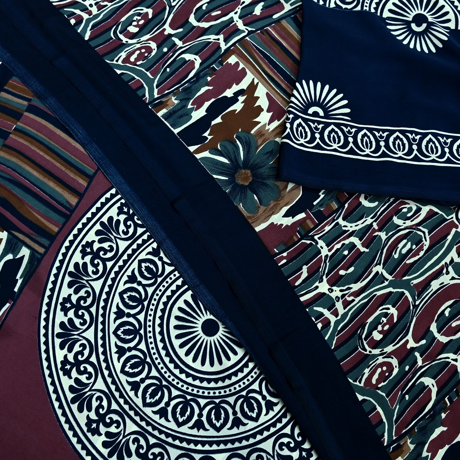 Vintage Sari Pink & Blue Moss Crepe Printed Sarees Craft Fabric 5yd Sewing Soft
