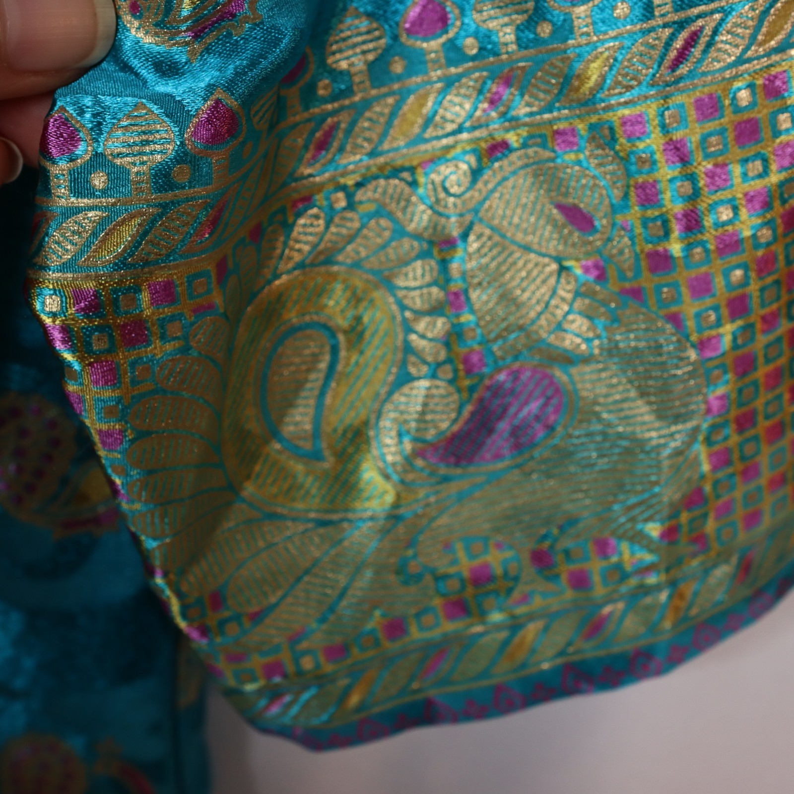 Short Kurtis for Women Blue Size 38 Peacock Print Shiny No Brand HAS FLAWS