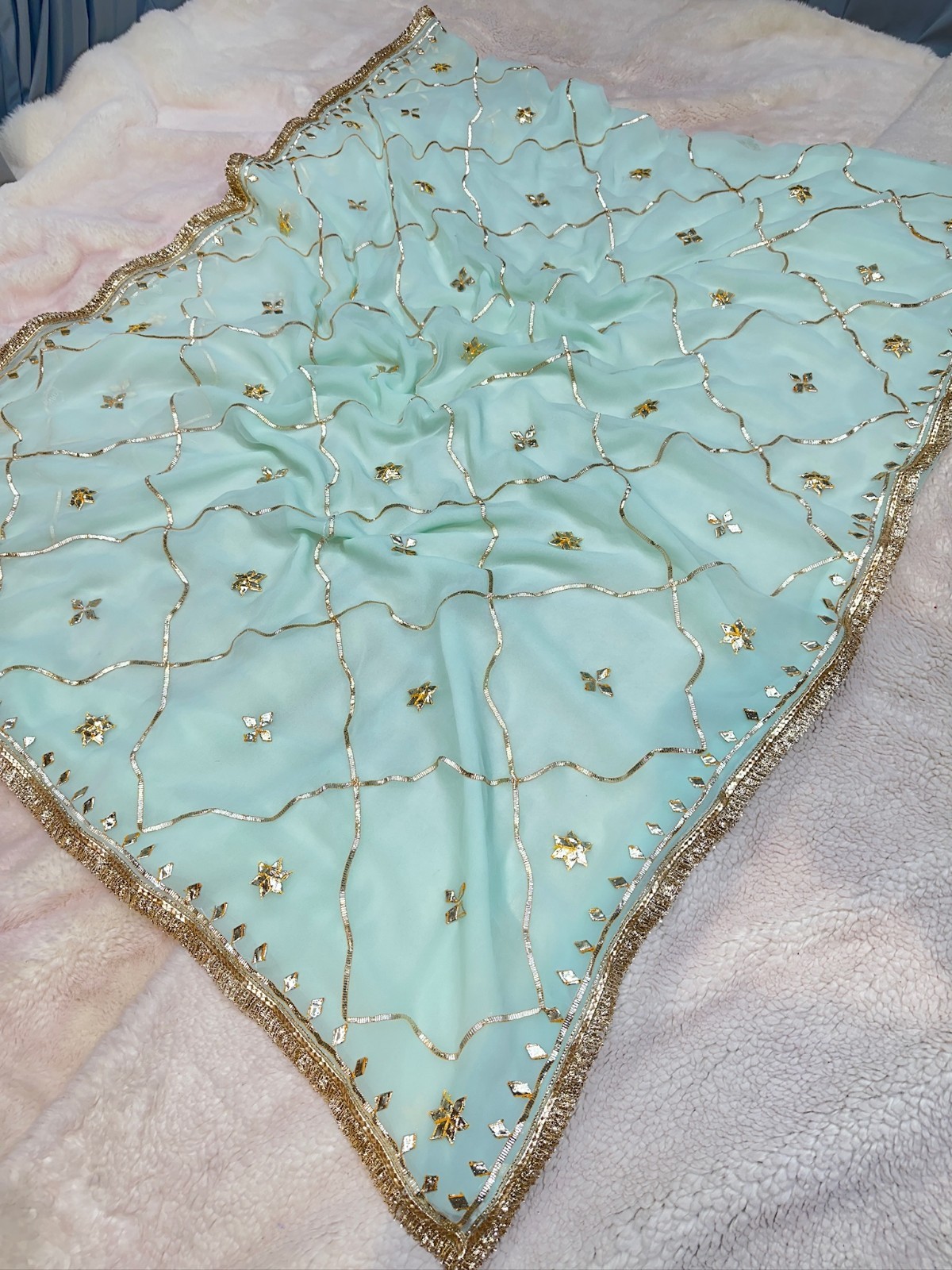 Women Blue Georgette Saree With Kaccha Gotta Work With Unstitched Blouse