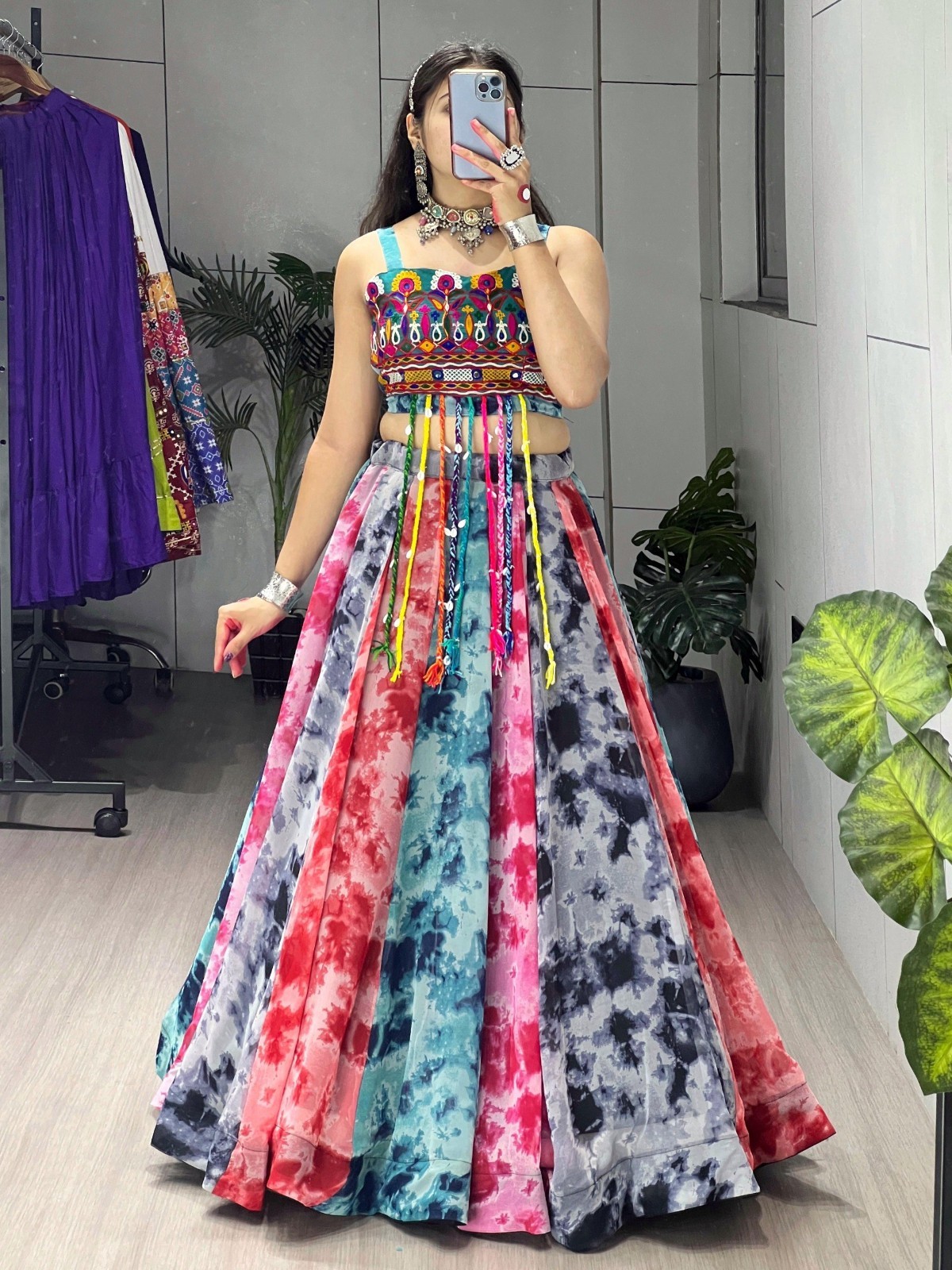 Traditional Shibori Print Lehenga Choli Colorful Navratri Gamthi Work Blouse 6M
