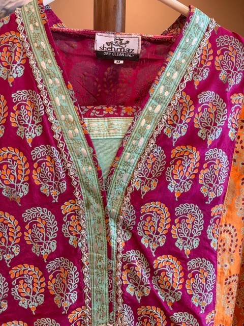 PAKISTANI 3 PC OUTFIT ONE OF A KIND MEDIUM TO LARGE SIZE