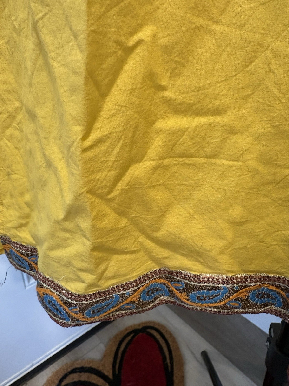 Galeria Hindu Women’s Yellow Embroidered Woven Cotton Kurta/Kurti Size M