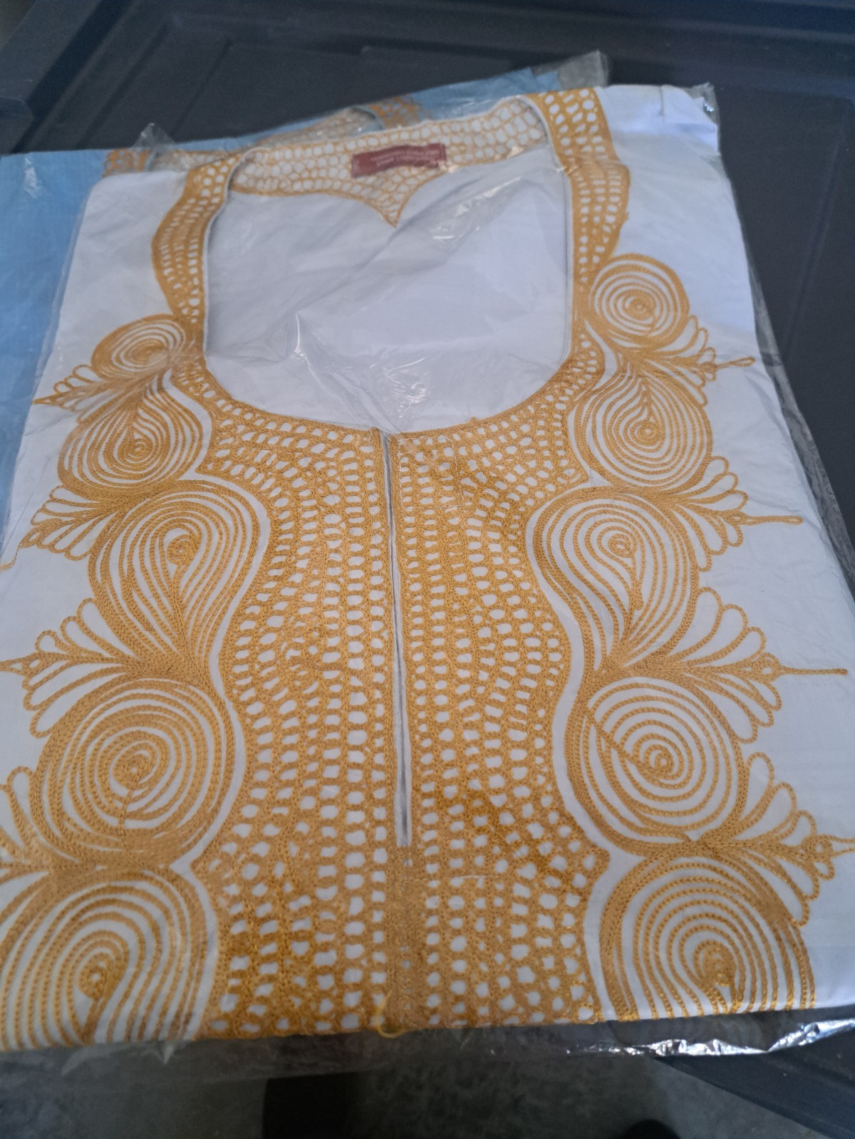 Men’s African Dashiki Top With Embroidery And Designer Cap