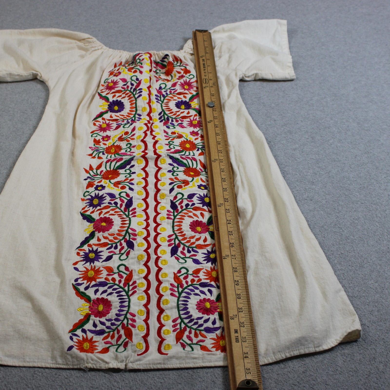 Mexican Embroidered Floral Dress Medium Cream Floral Peasant Boho Tunic Retro