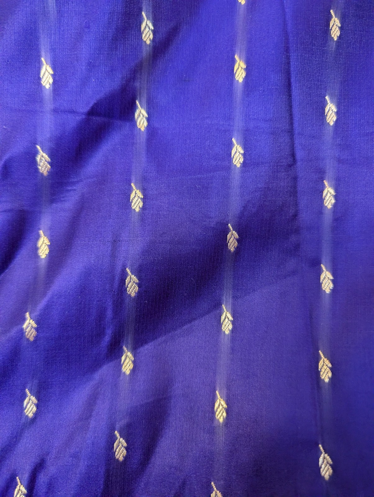 VTG Banarasi Silk Saree Purple Gold Zari Brocade Kalka Paisley Ornate Fabric