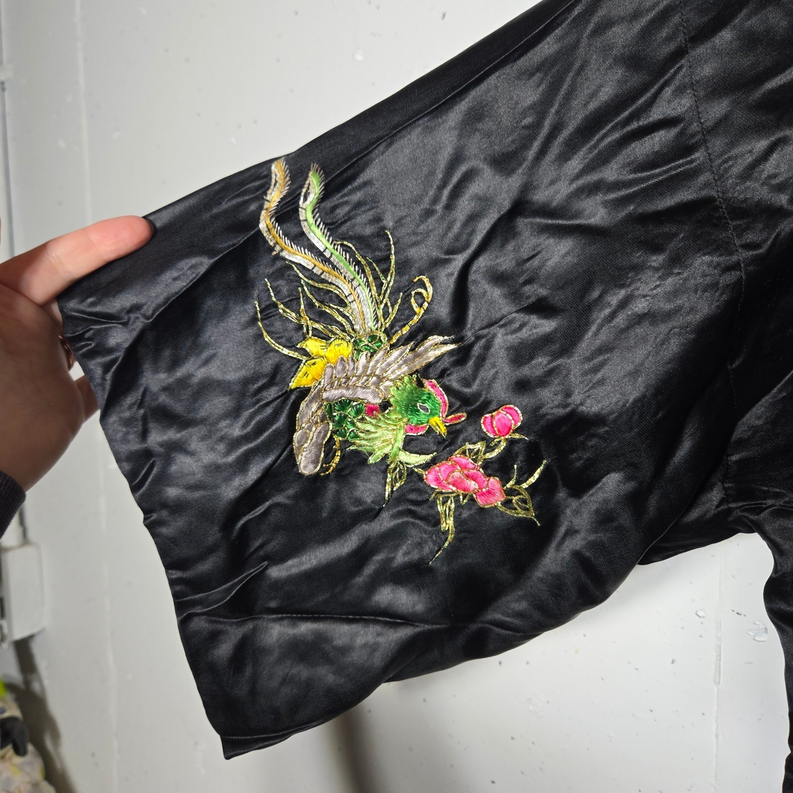 Vintage Phoenix Hand Embroidered 100% Pure Silk Black Kimono Robe XL Dragon