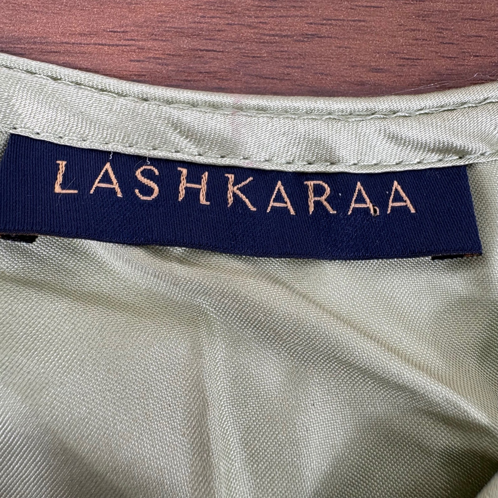 Lashkaraa Women Sage Green Embroidered Sequin Sleeveless Kurti Tunic Size L 40
