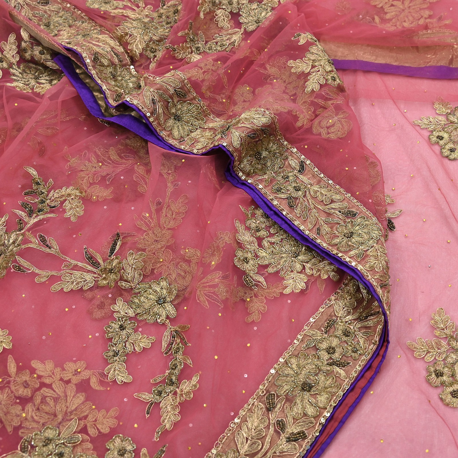 Indian Vintage Heavy Sari Pink Net/Mesh Hand Embroidered Sarees Craft Fabric 6Yd