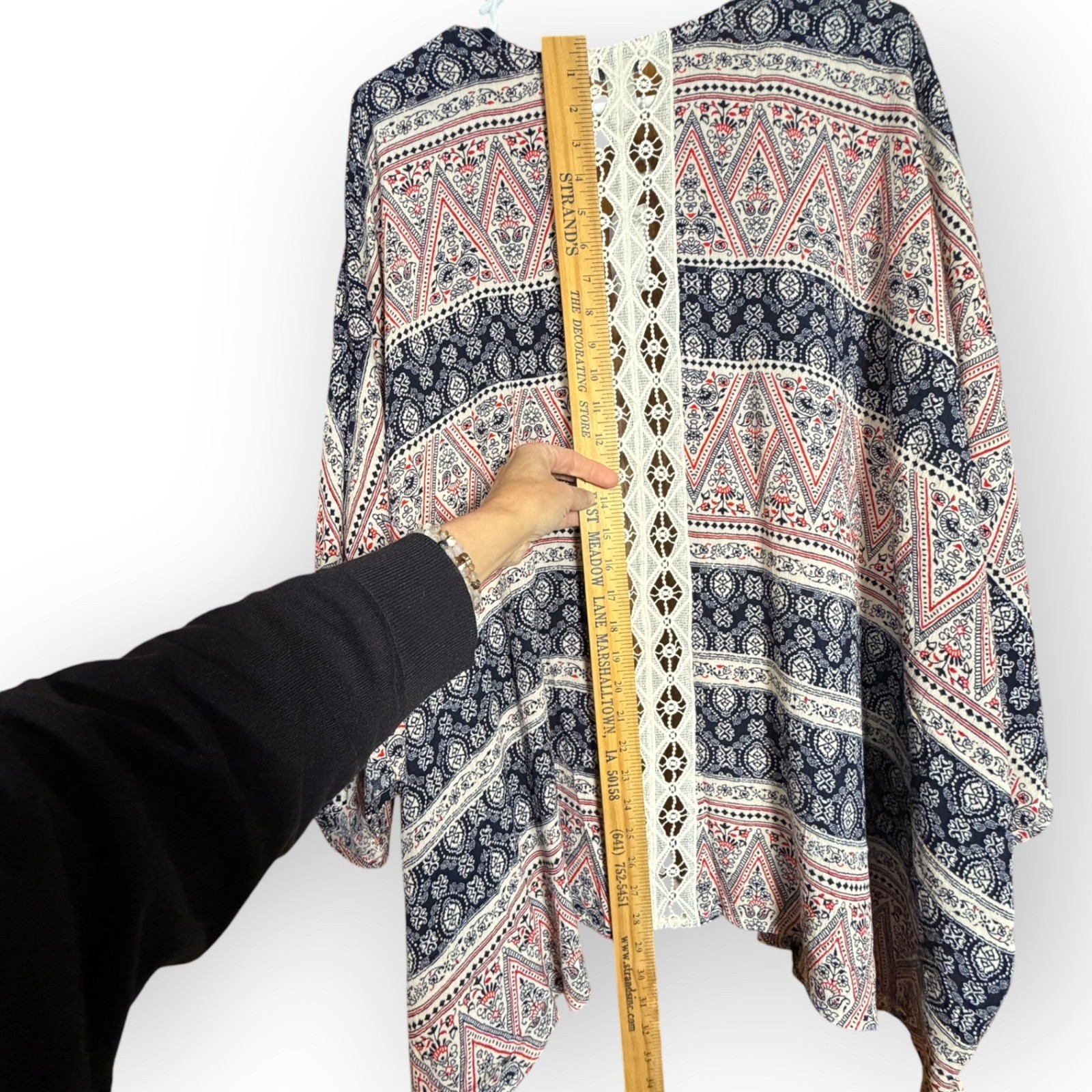 CJ Banks Women Blue Red July 4th Patriotic Crochet Back Kimono Wrap One Size NWT