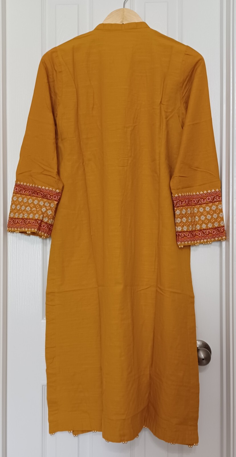 NWT KHAADI Size XL/16, S/10 Embroidered Khaddar Kameez Fall/Winter Pakistani