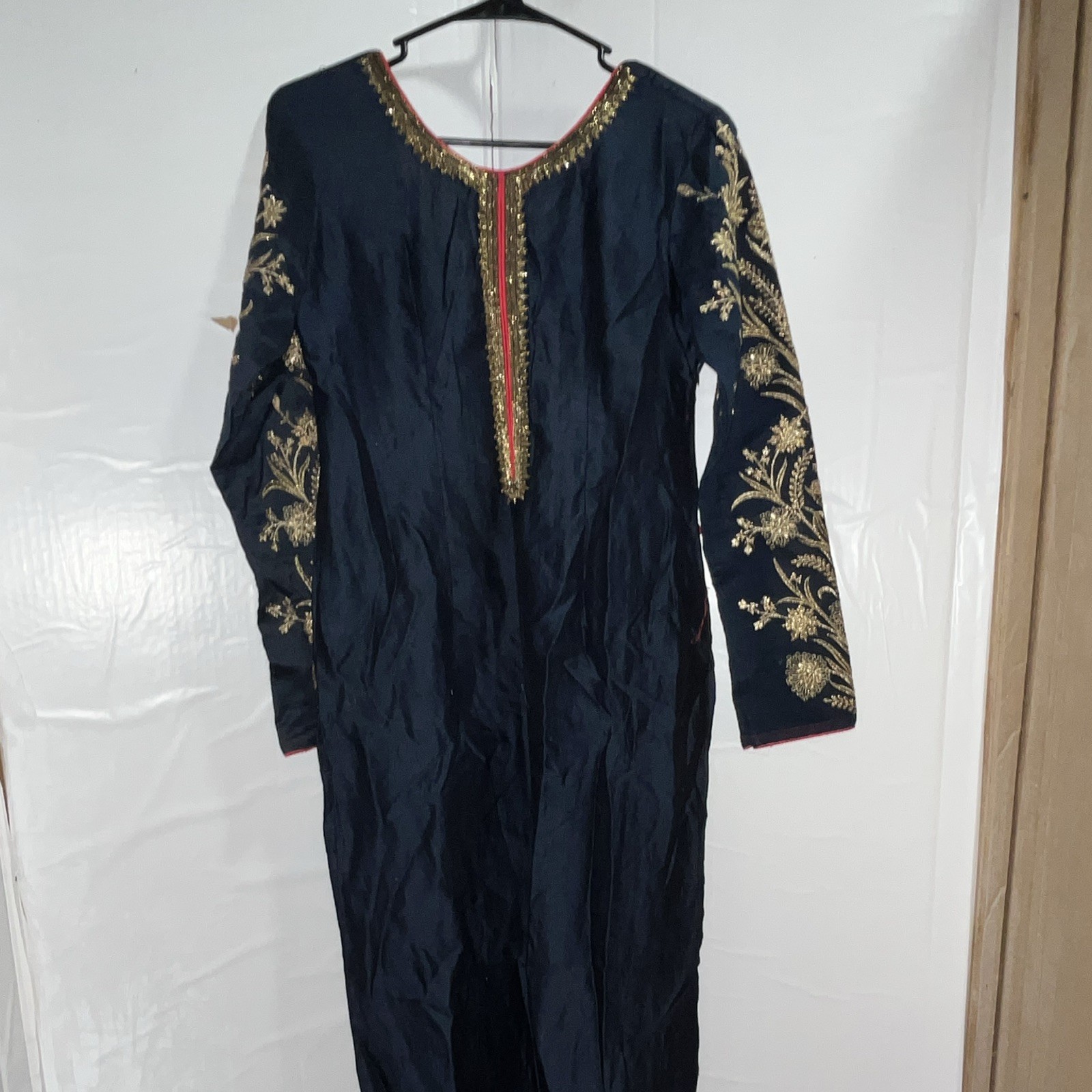 Women’s Black Embroidered Kurta/Kurti Long Sleeve Silk Blend Satin