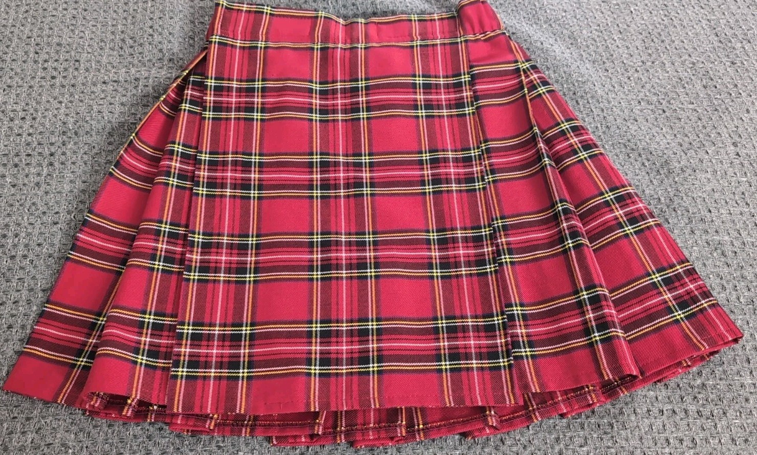 Sport Kilt Made in USA YOUTH S Red Plaid Pleated Inside Pocket Adjustable Waist