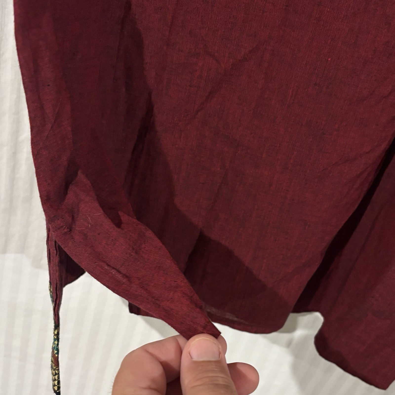 SRISHTI Maroon Kurta Cotton Faux Button Front Size Large Banded Neck W-13