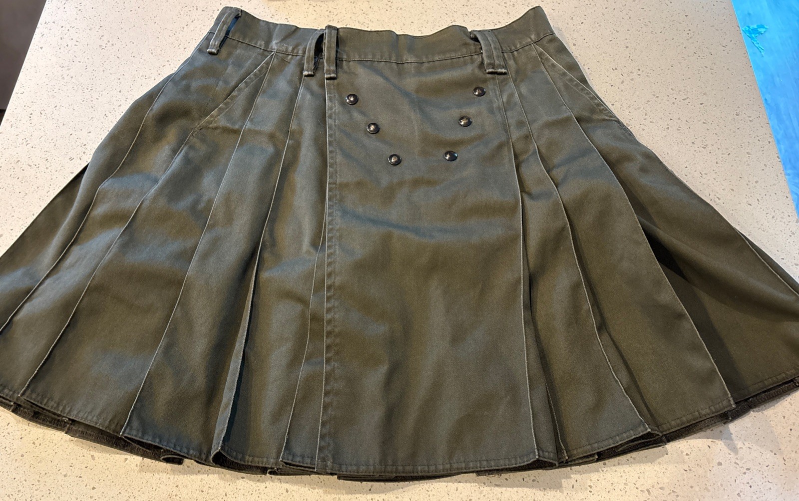 Utilikilt Olive Green Utiliklan Front Pockets Men’s Kilt 38