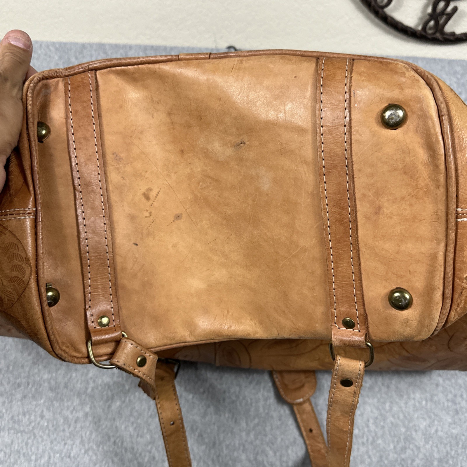 Vintage Leather Backpack Large Adjustable Made in PARAGUAY Bucket Tan Embossed