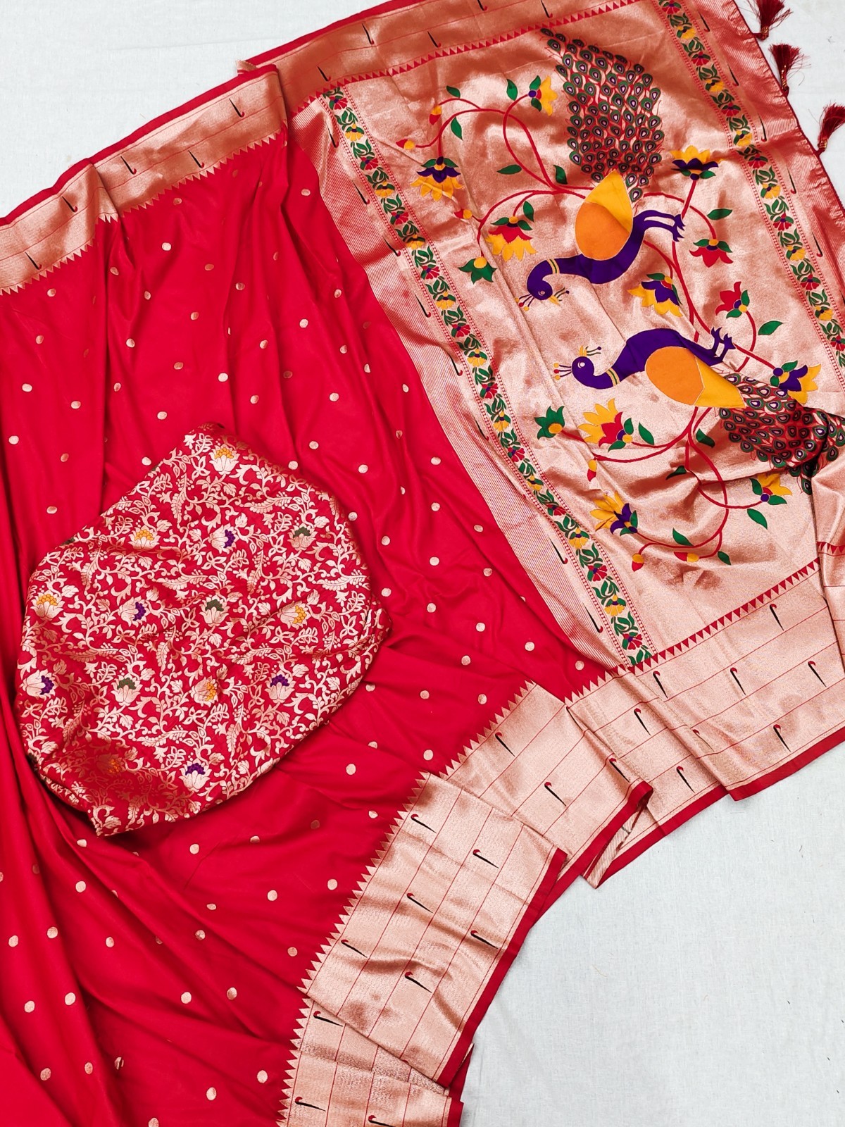 Soft Paithani Silk Saree with Gold Zari Weaving Motifs & Mee – Handmade in India