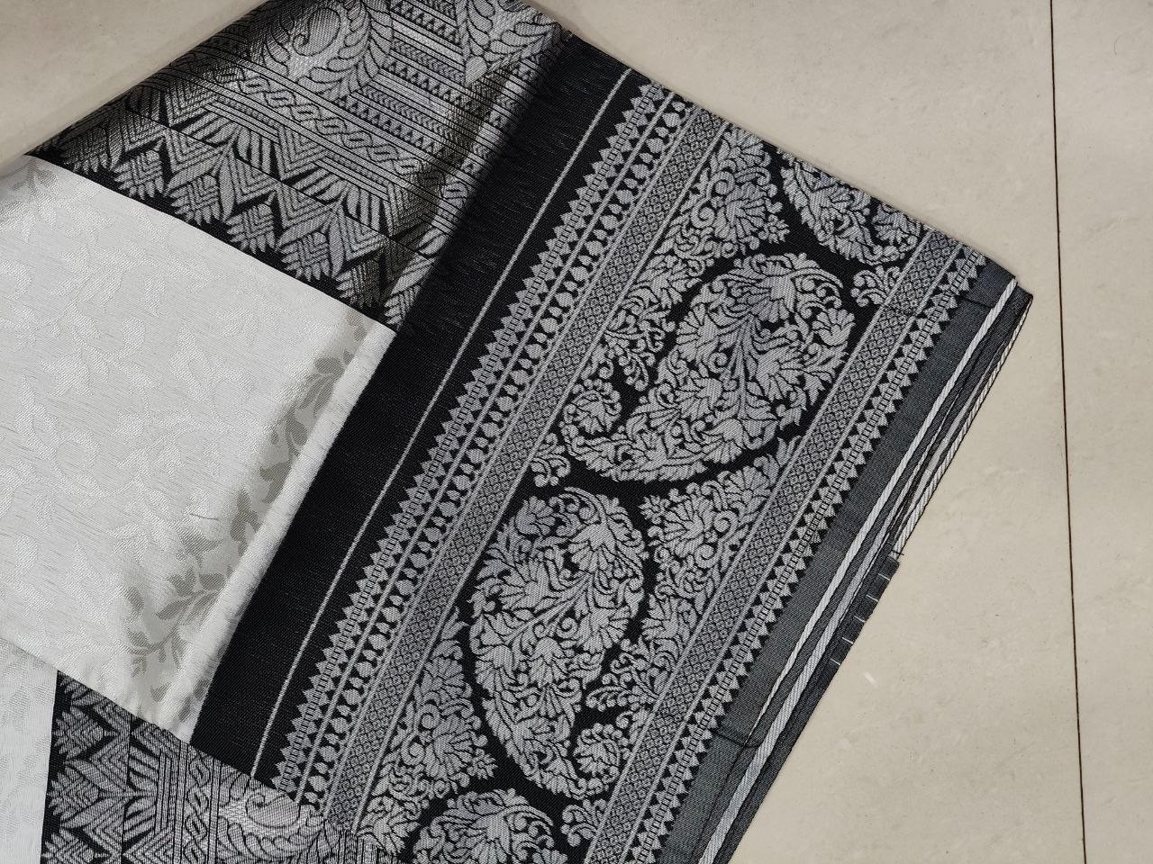 indian sarees for women Black Silk Saree Bollywood Jacquard Brocade Blouse Saree