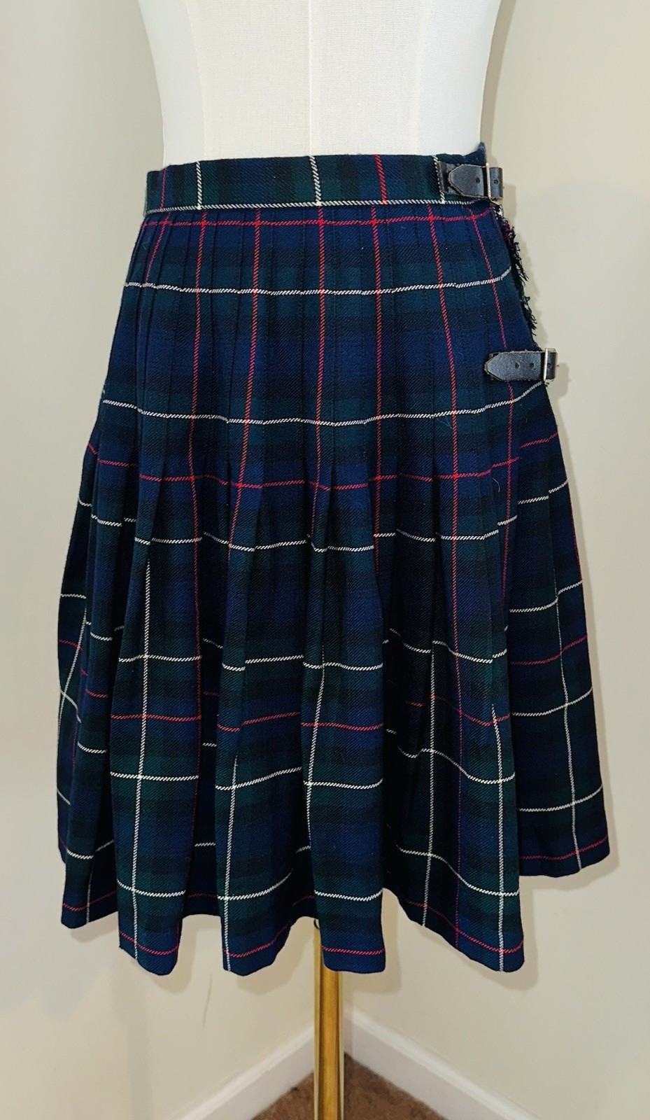 Vintage Hector Russell Tartan Kilt Skirt Made in Scotland Pure New Wool 26 Waist