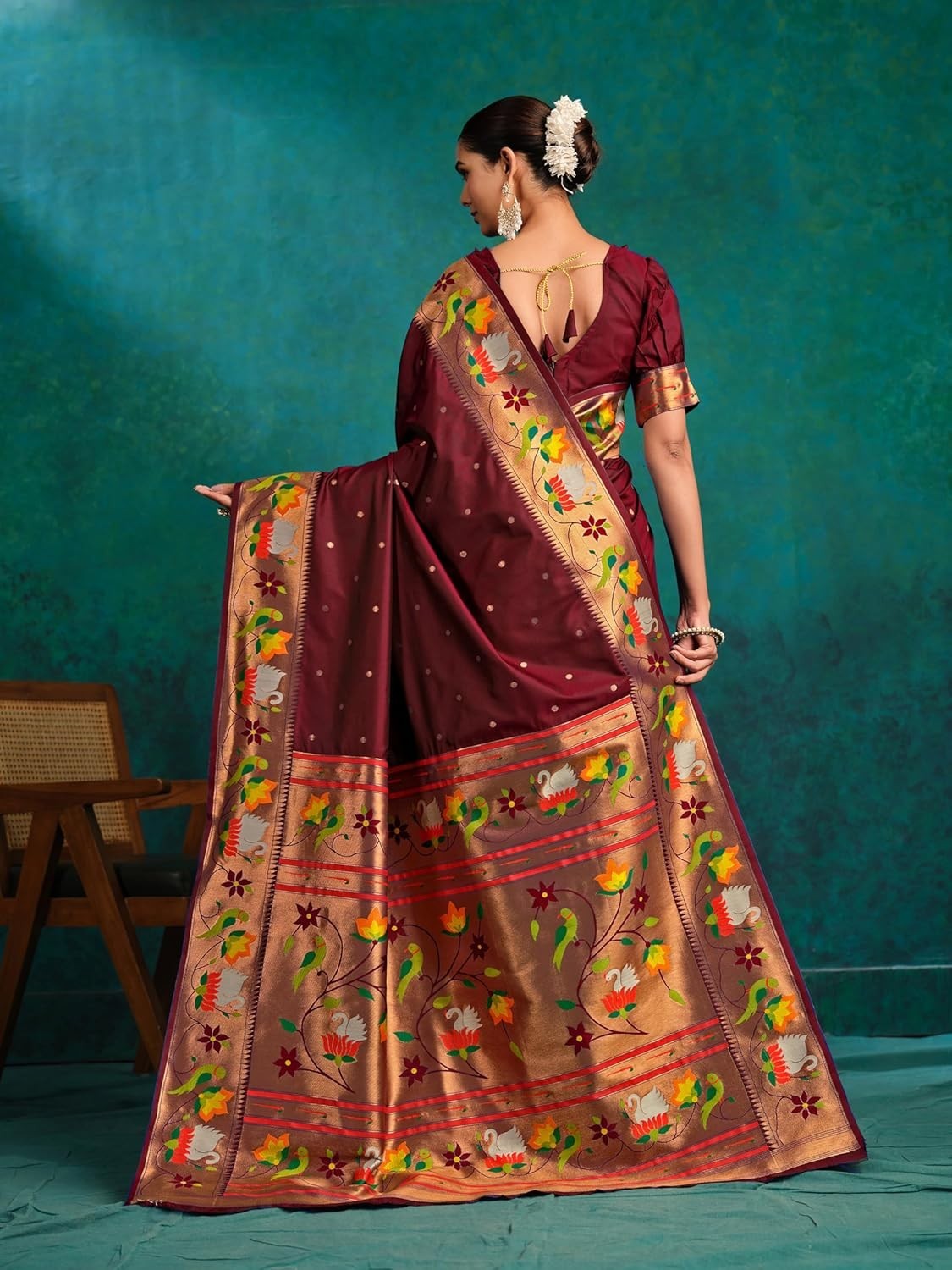 Women’s Pure Silk Paithani Woven Saree With Blouse Piece
