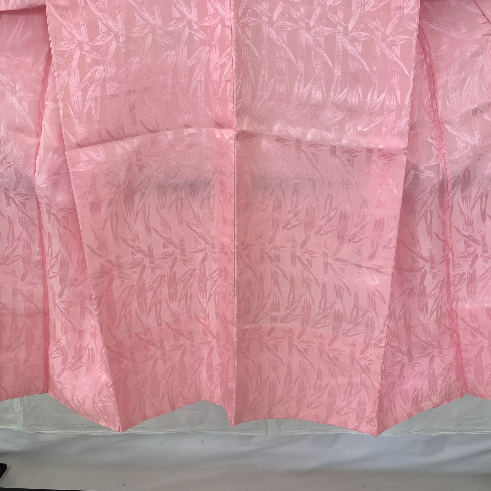 Japanese Vintage Kimono Polyester Pink No Lining Traditional Length 48 in