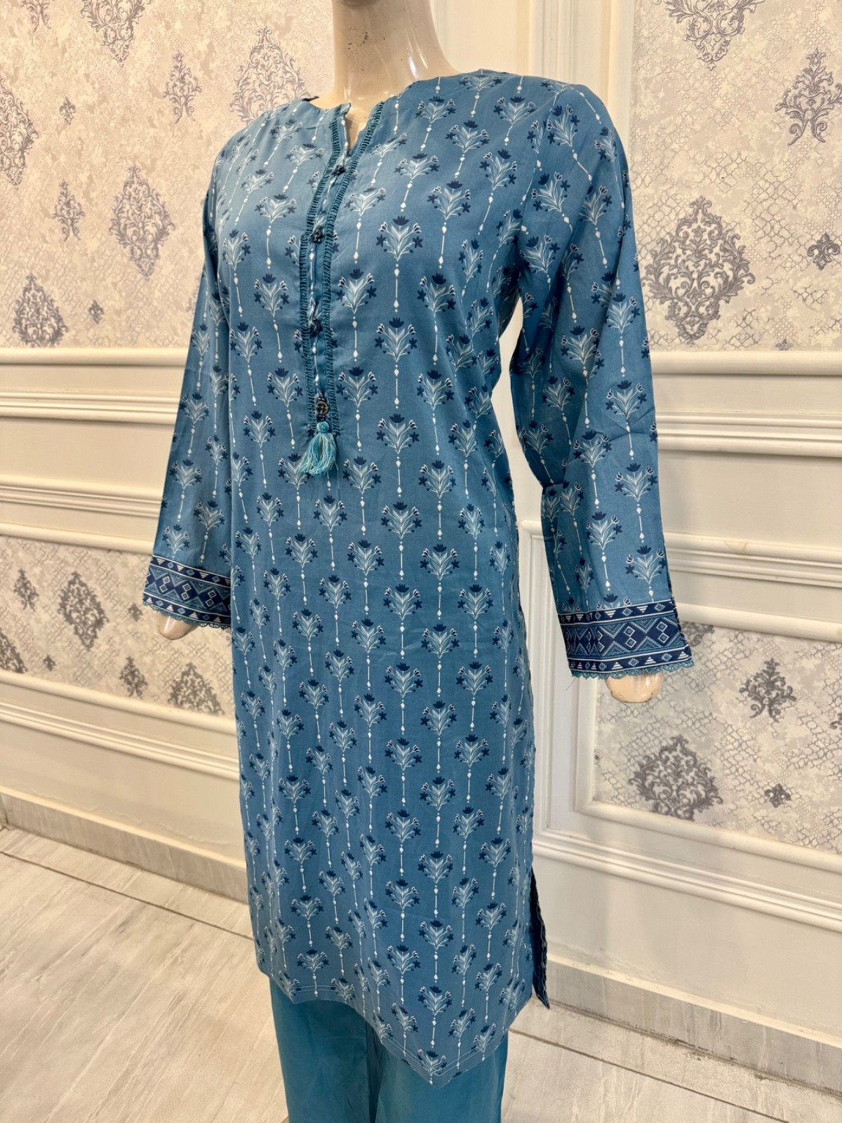 Pakistani Light Blue & Dark Blue Printed Straight Shirt 3-PCS Lawn Suit ,M