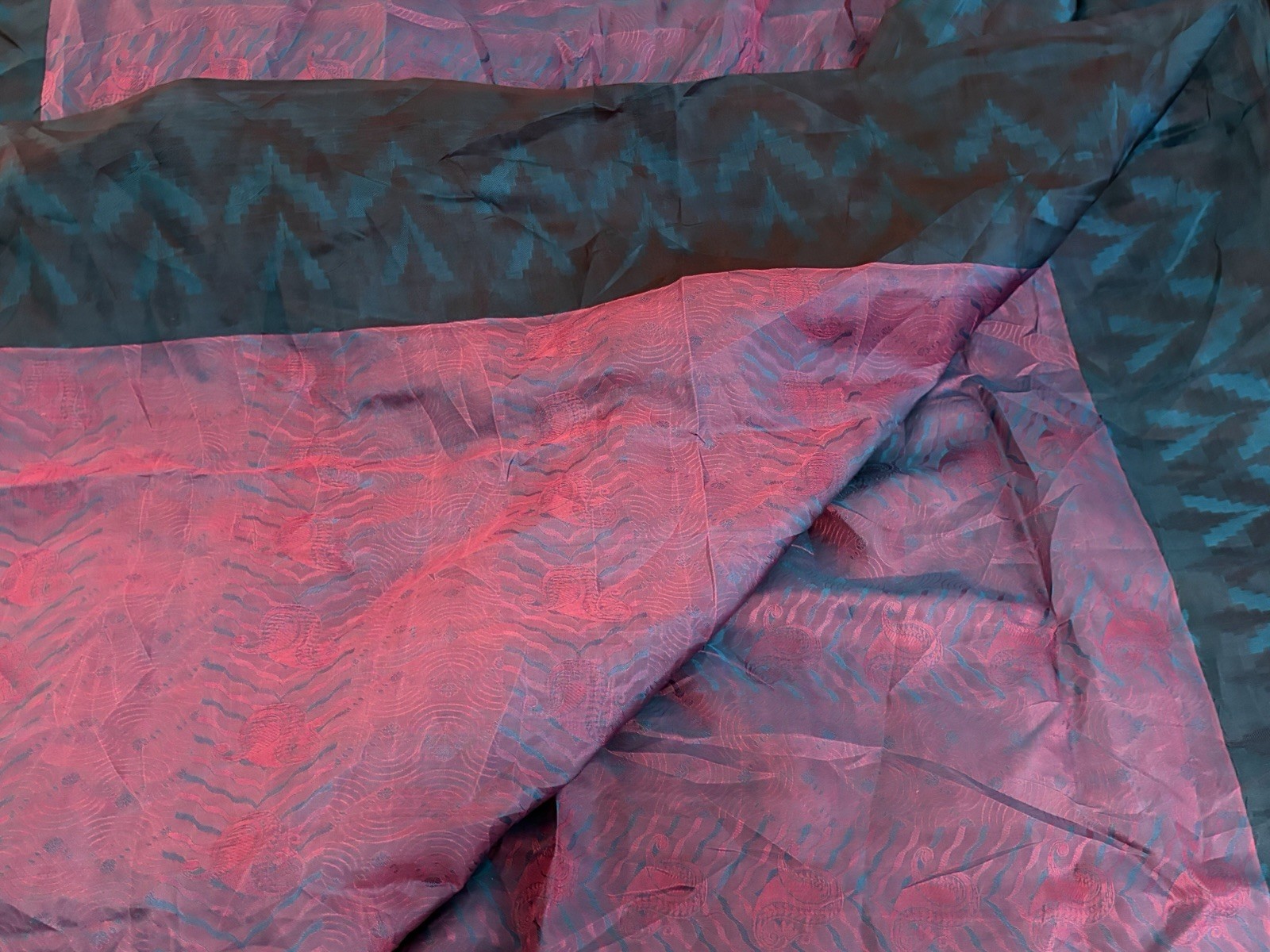 Iridescent Bollywood 100% Silk Sari ~Magenta-Deep Teal-18 Ft x46″~EXC