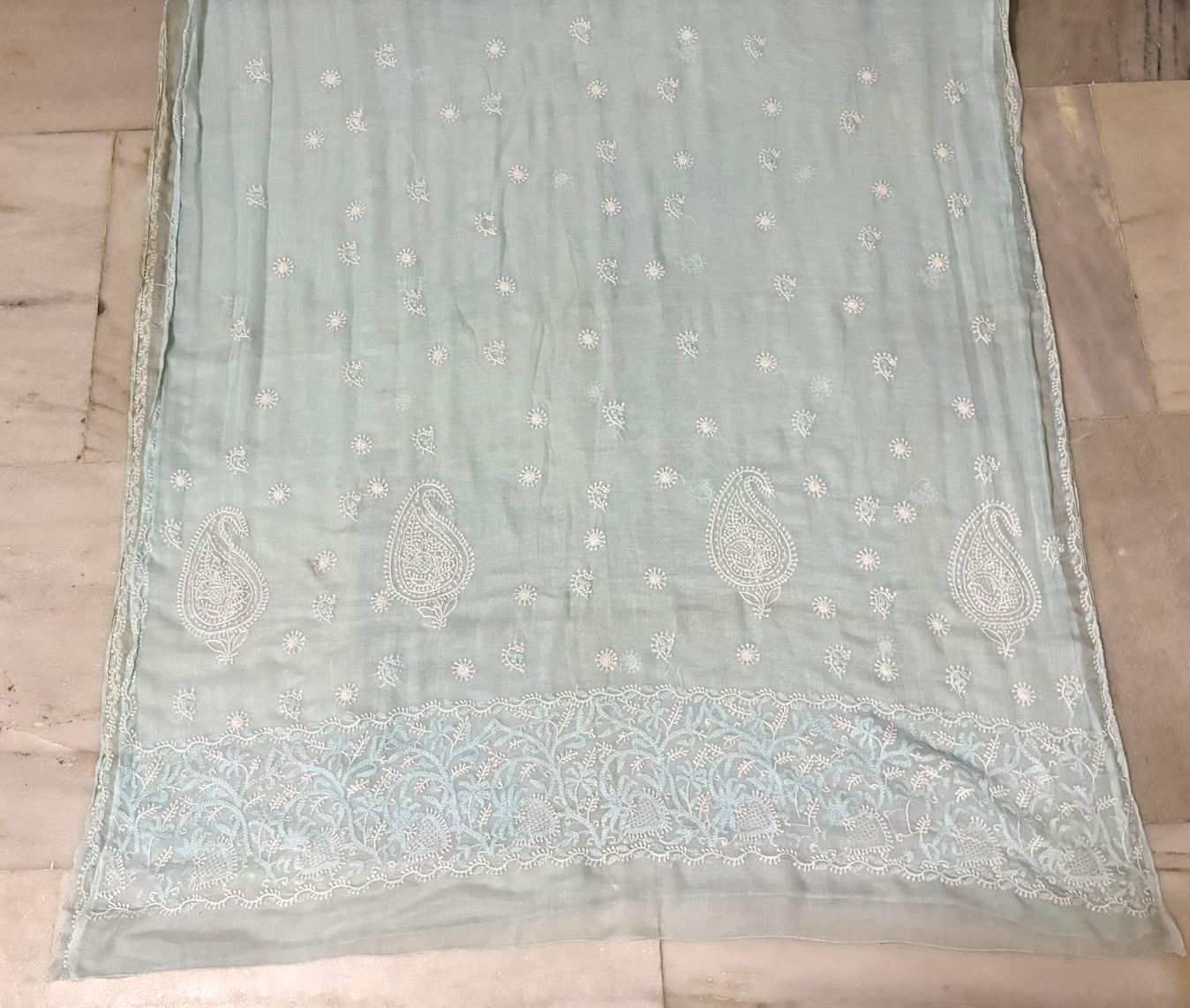 Indian Women Saree Dress Used Recycled Fabric Sewing Vintage Embroidered Sari 5Y