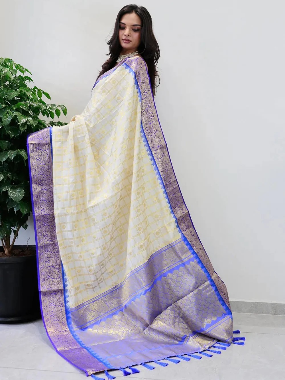 Women Saree Banarasi Silk Gadwal Pattu Purple Color Rich Zari Border With Blouse