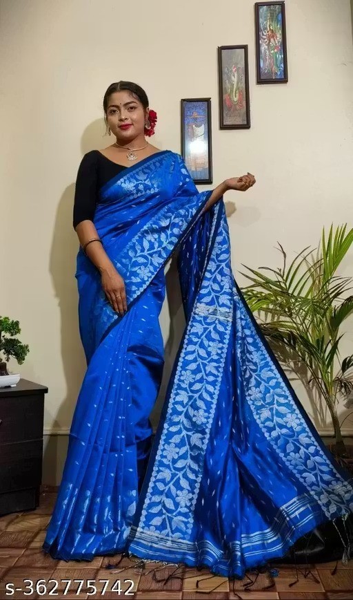 Traditional Bengali Handmade Jamdani Saree With Unstitched Bloused Wedding Wear